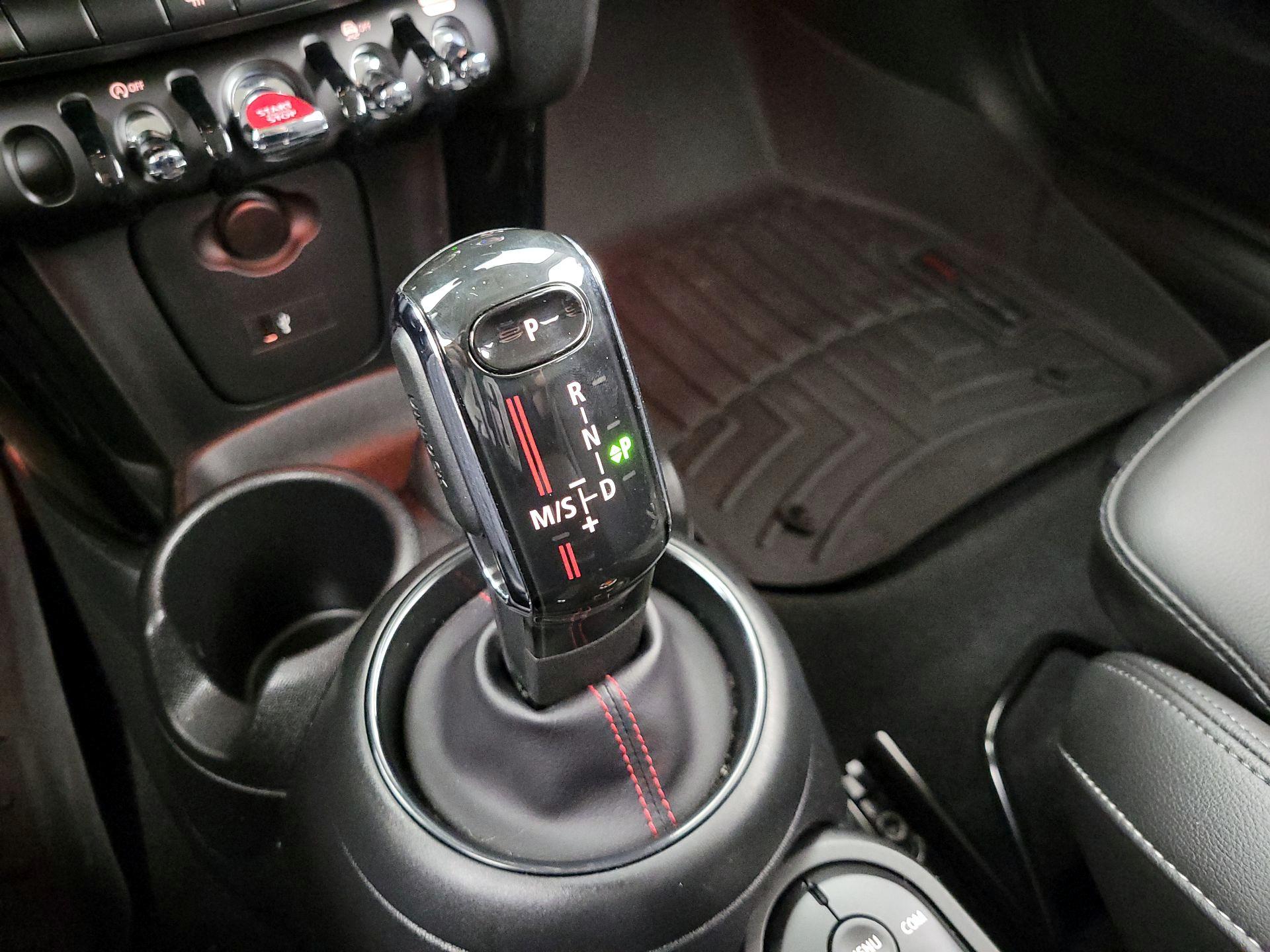 Thumbnail: 2020 MINI Cooper Hardtop - 17