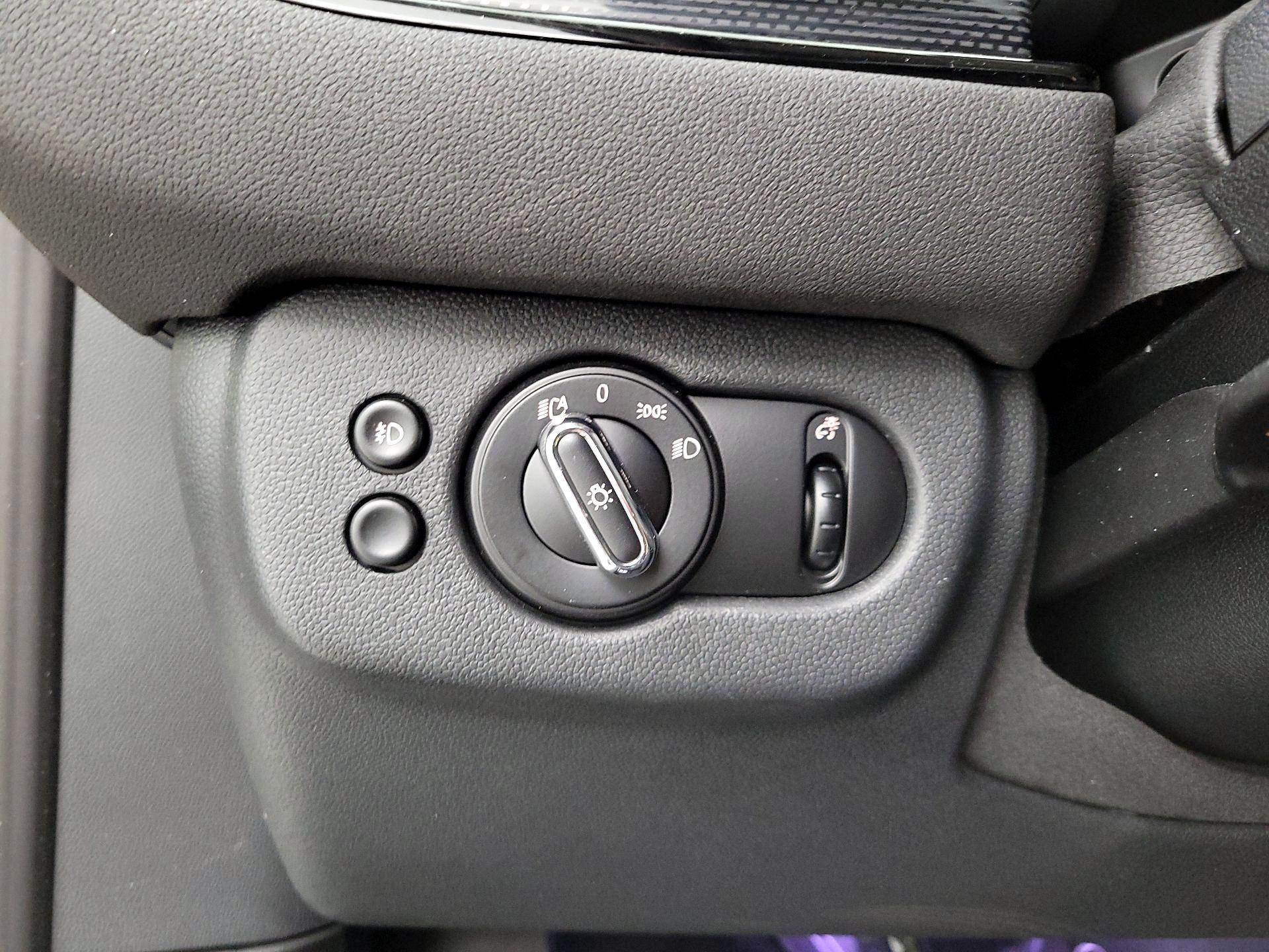 Thumbnail: 2019 MINI Cooper Clubman - 13