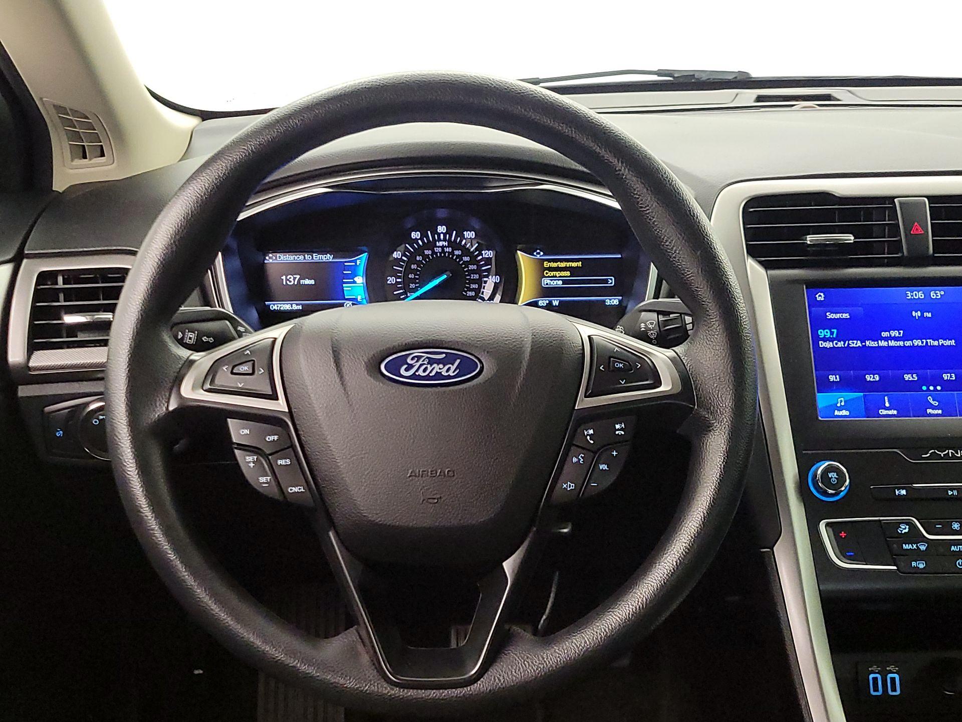 Thumbnail: 2020 Ford Fusion - 10