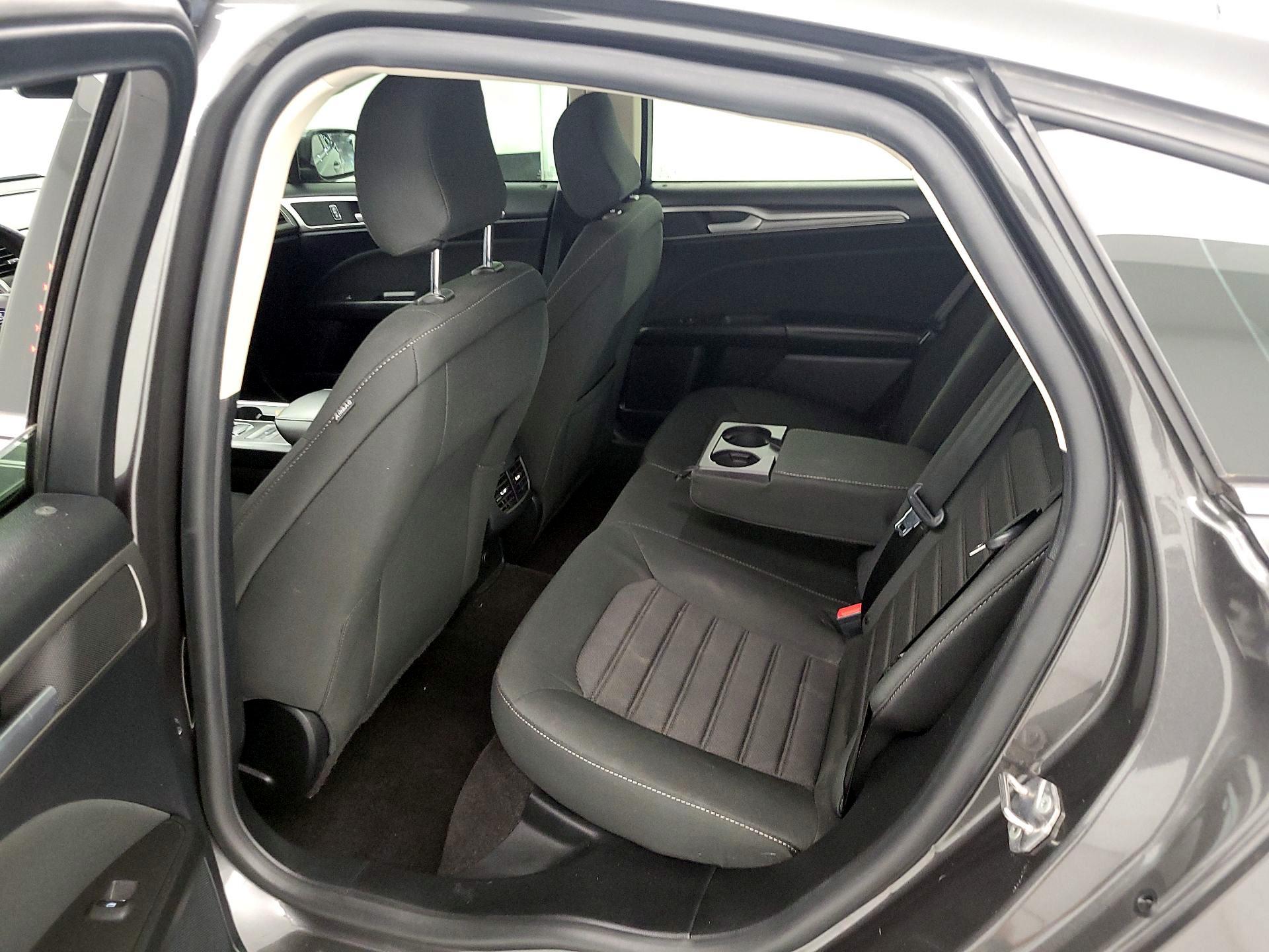 Thumbnail: 2020 Ford Fusion - 19