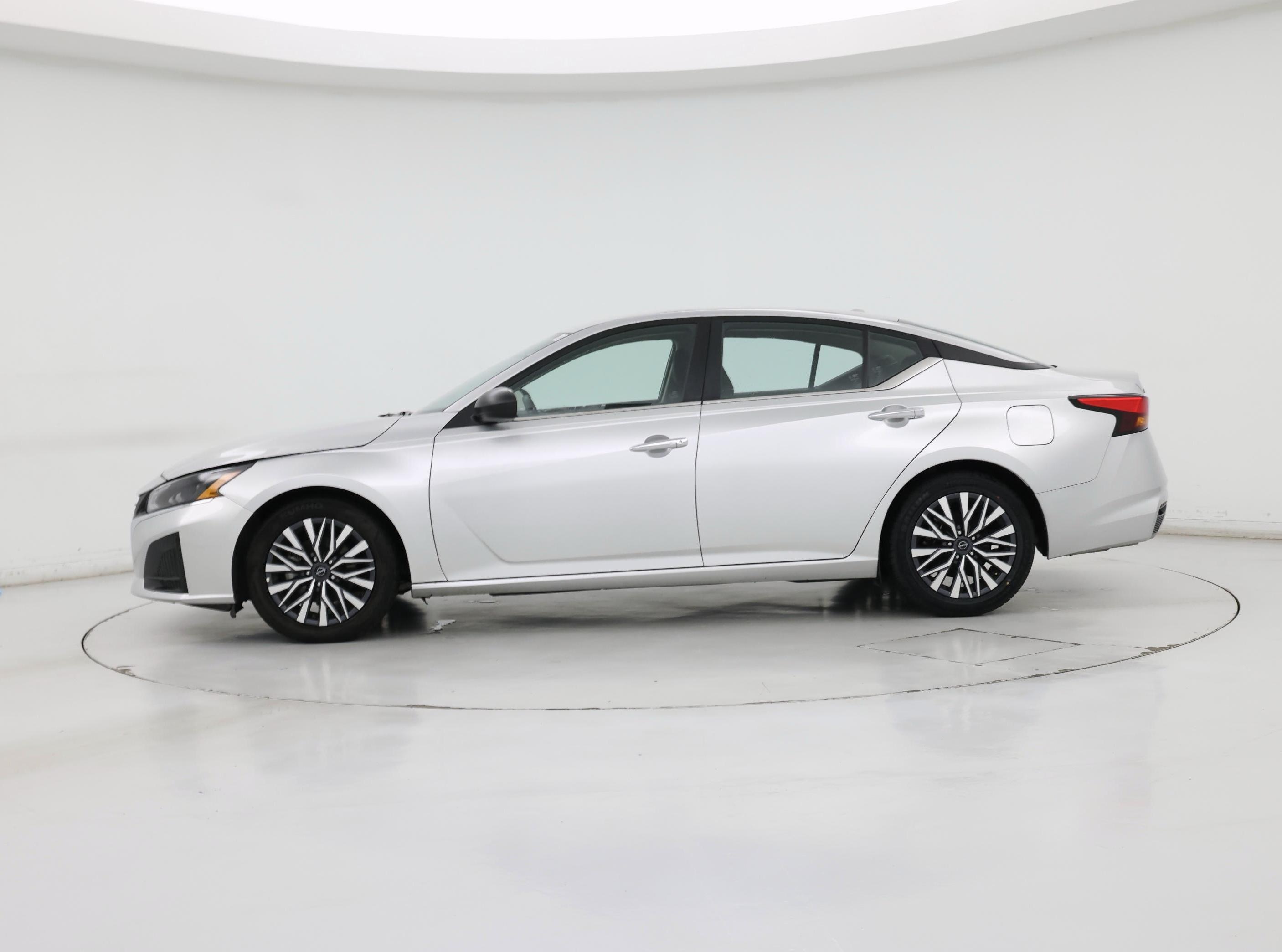 Thumbnail: 2024 Nissan Altima - 3