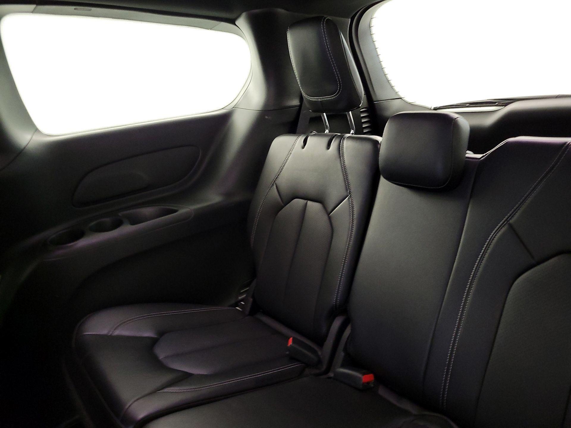 Thumbnail: 2025 Chrysler Pacifica - 20