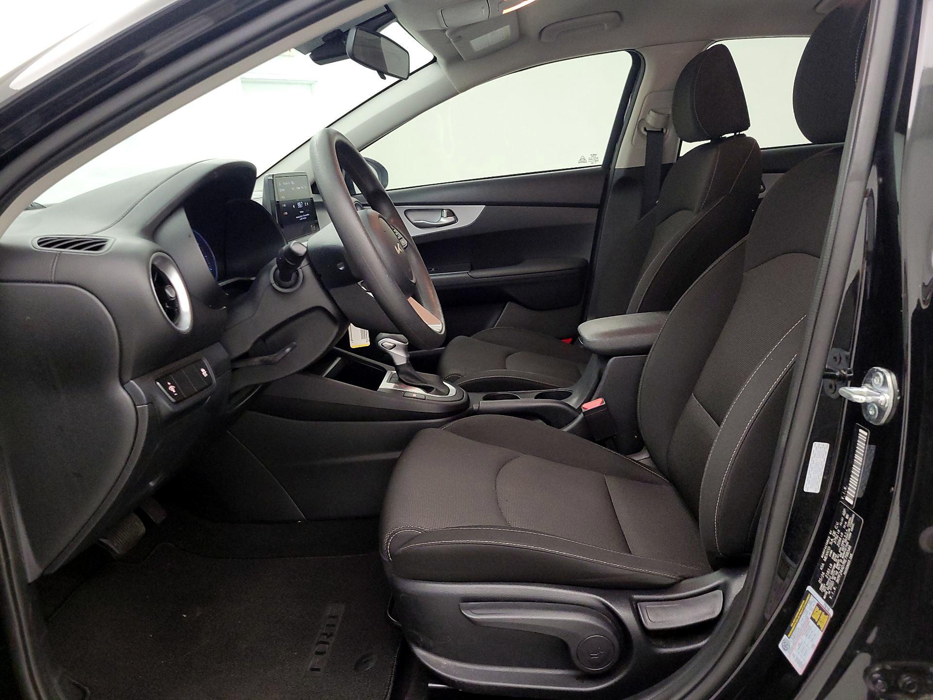 Thumbnail: 2024 Kia Forte - 11