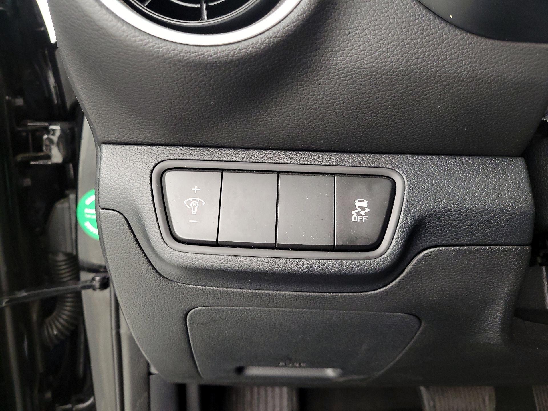 Thumbnail: 2024 Kia Forte - 13