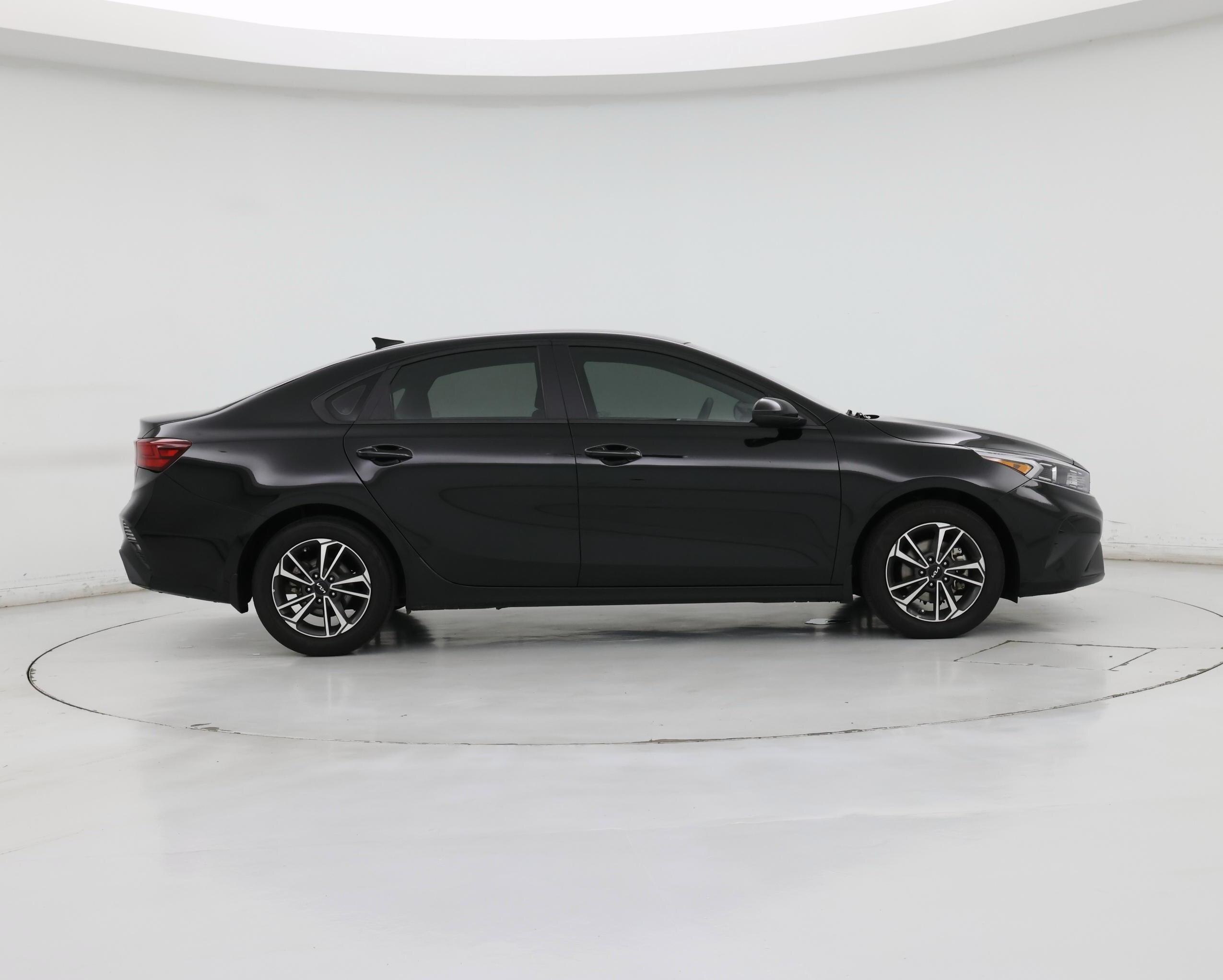 Thumbnail: 2024 Kia Forte - 7