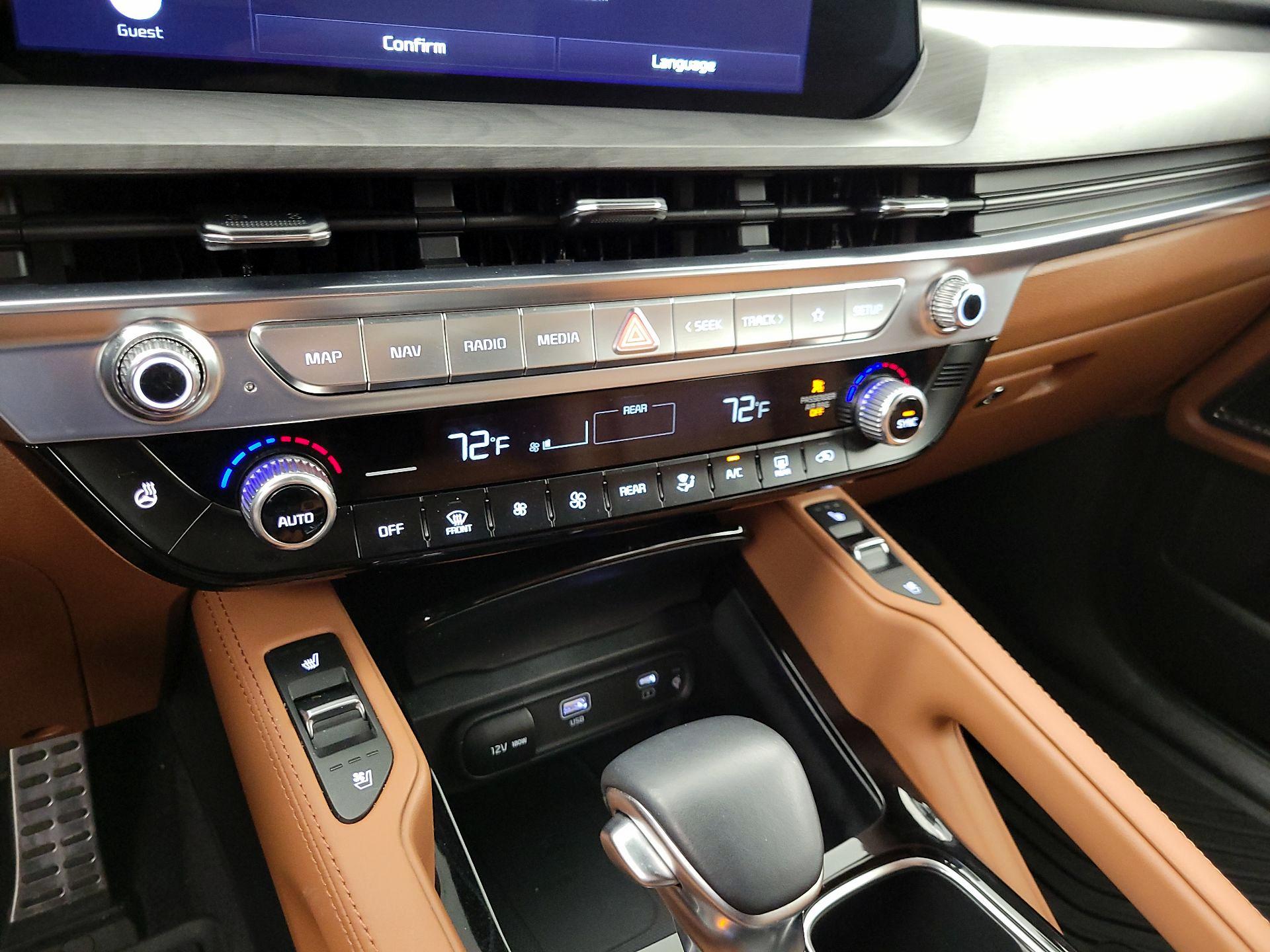 Thumbnail: 2023 Kia Telluride - 17