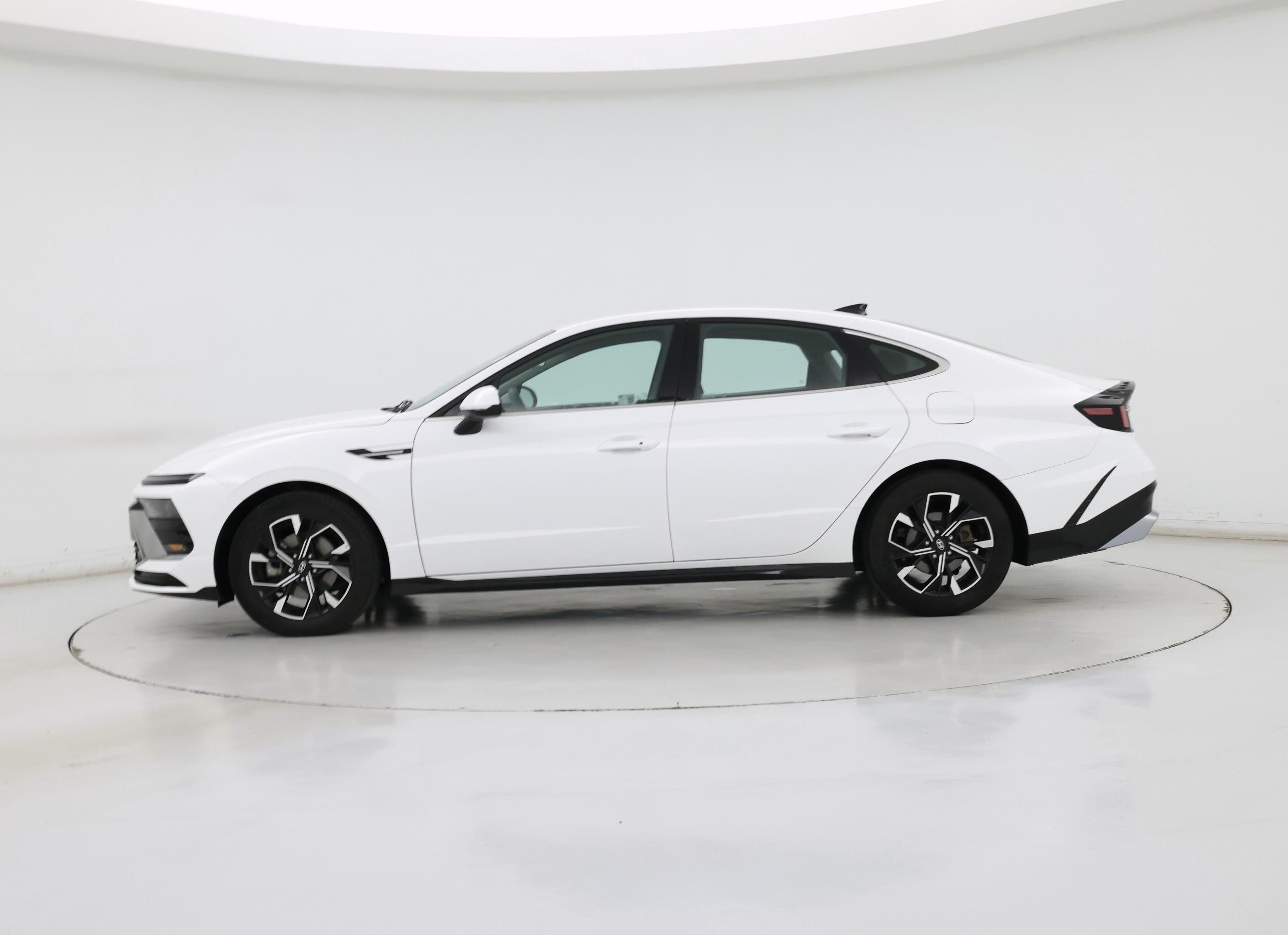 Thumbnail: 2025 Hyundai Sonata - 3