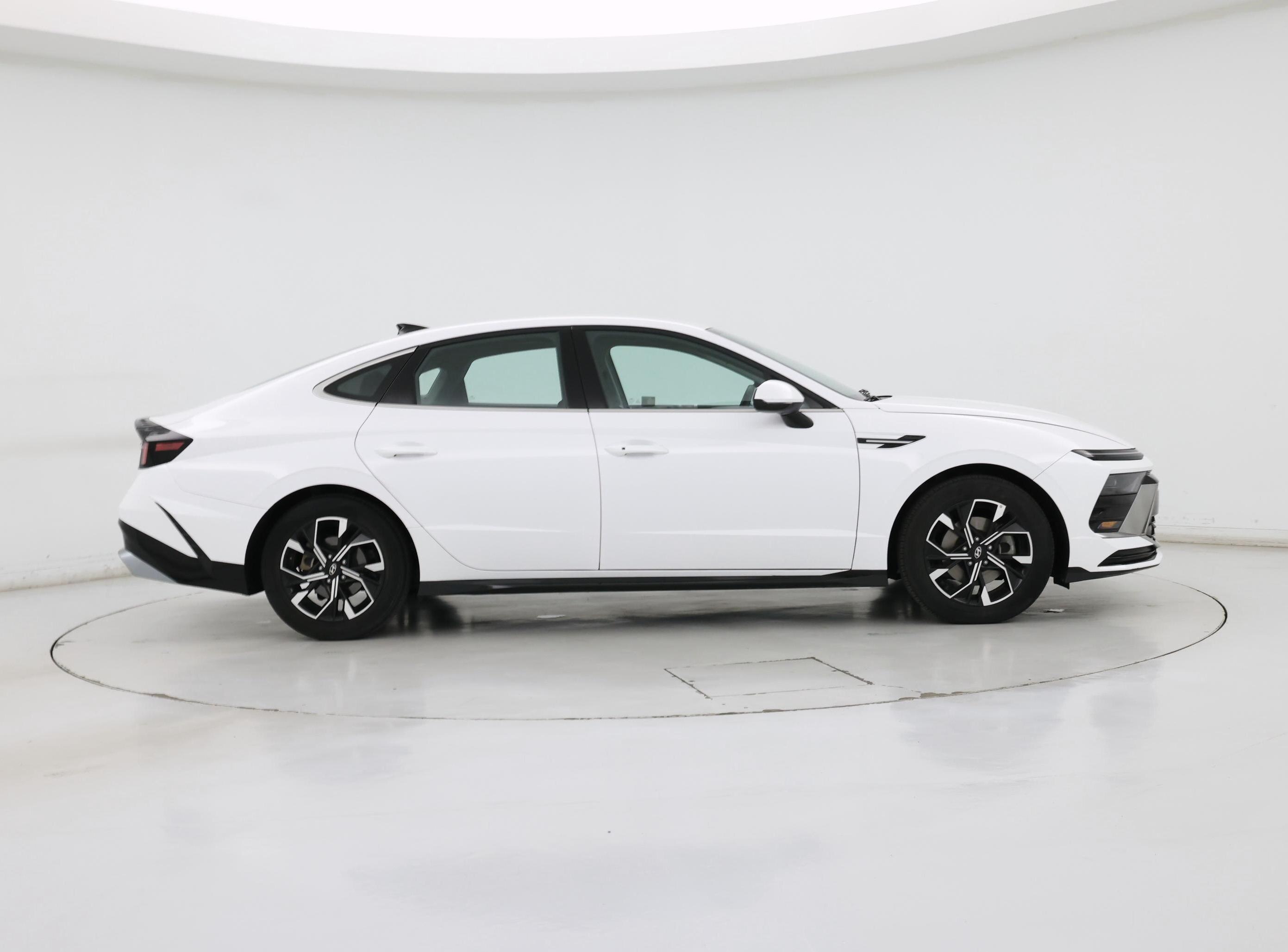 Thumbnail: 2025 Hyundai Sonata - 7