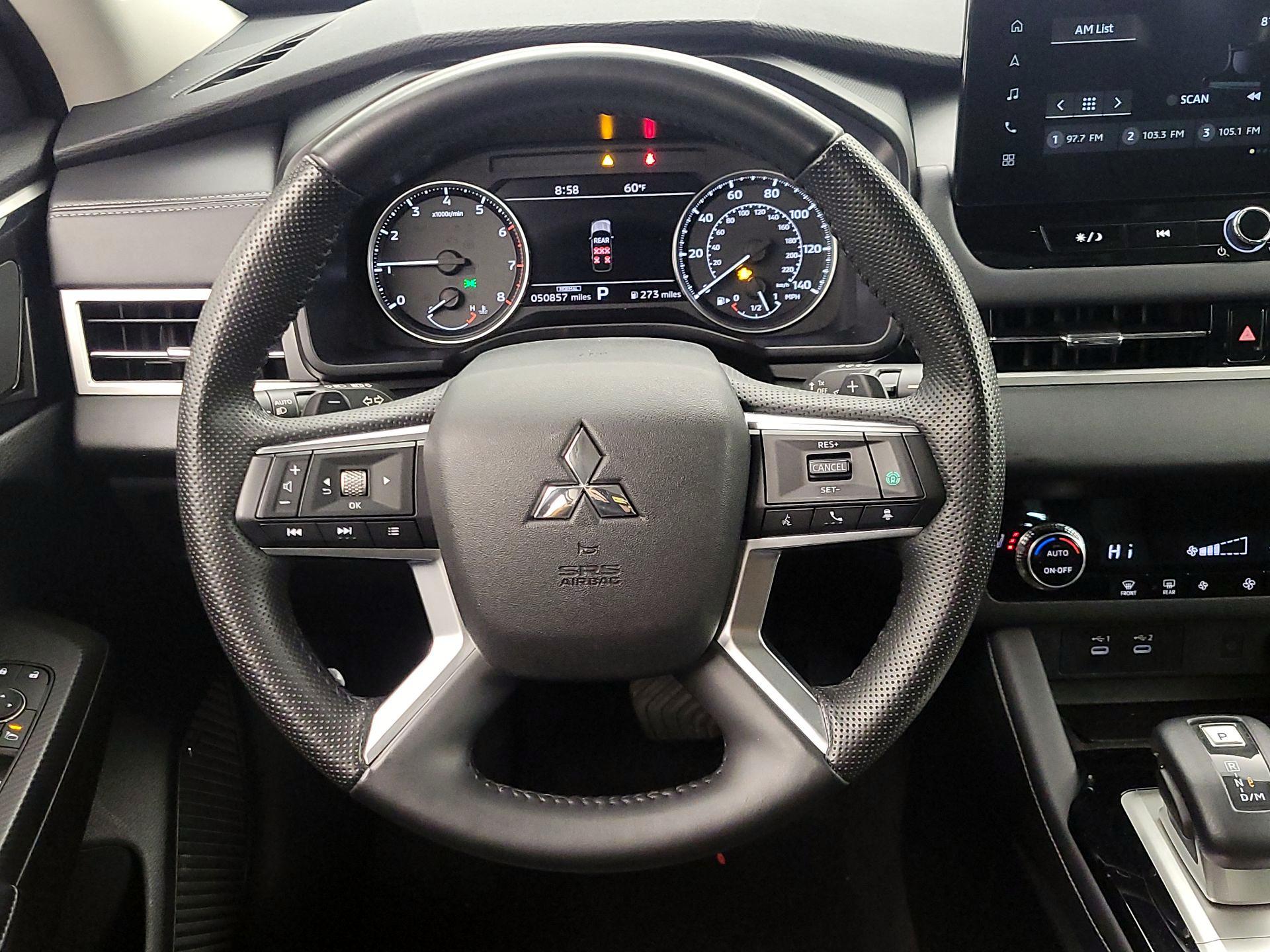 Thumbnail: 2025 Mitsubishi Outlander - 10