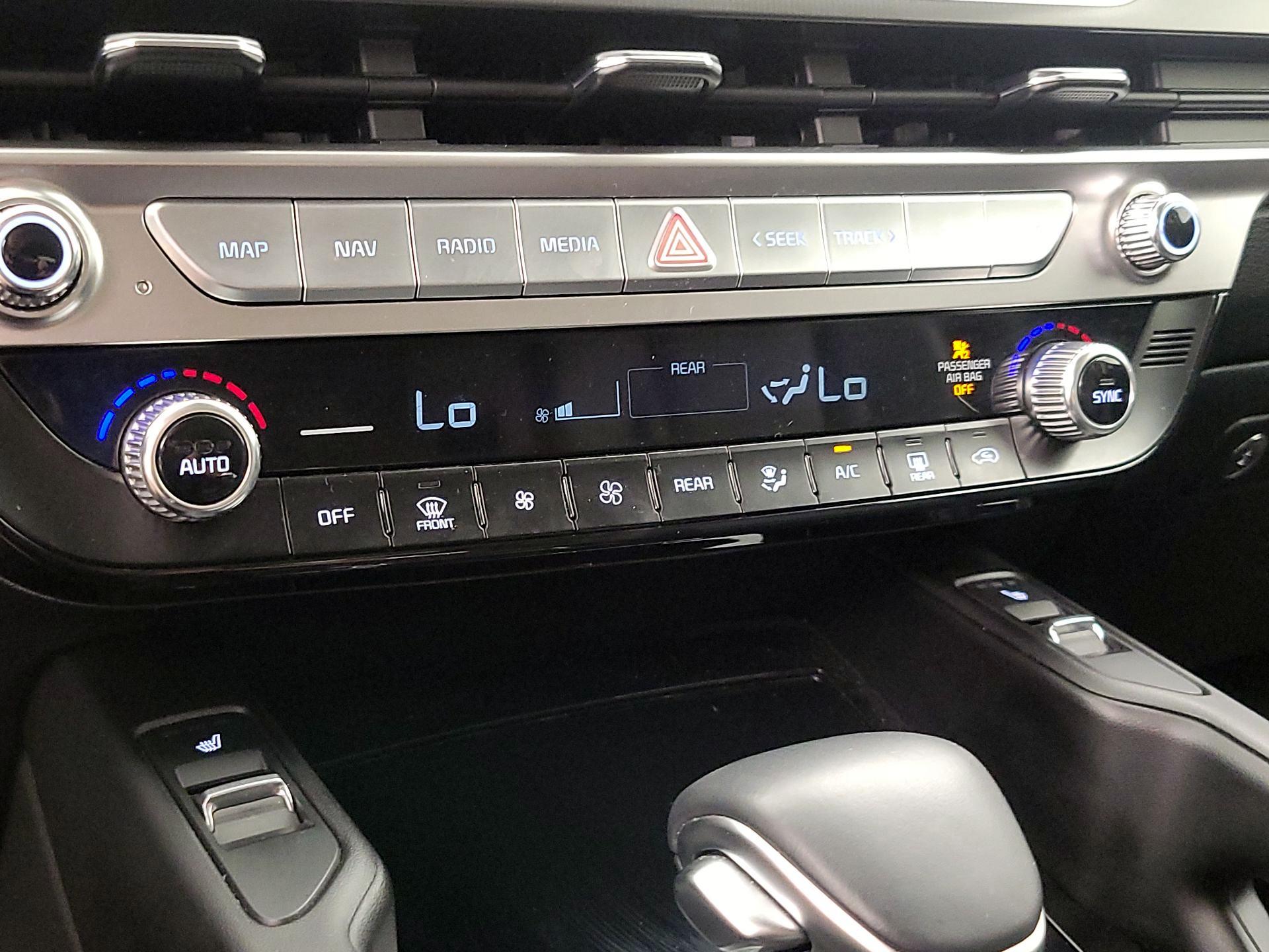 Thumbnail: 2025 Kia Telluride - 17