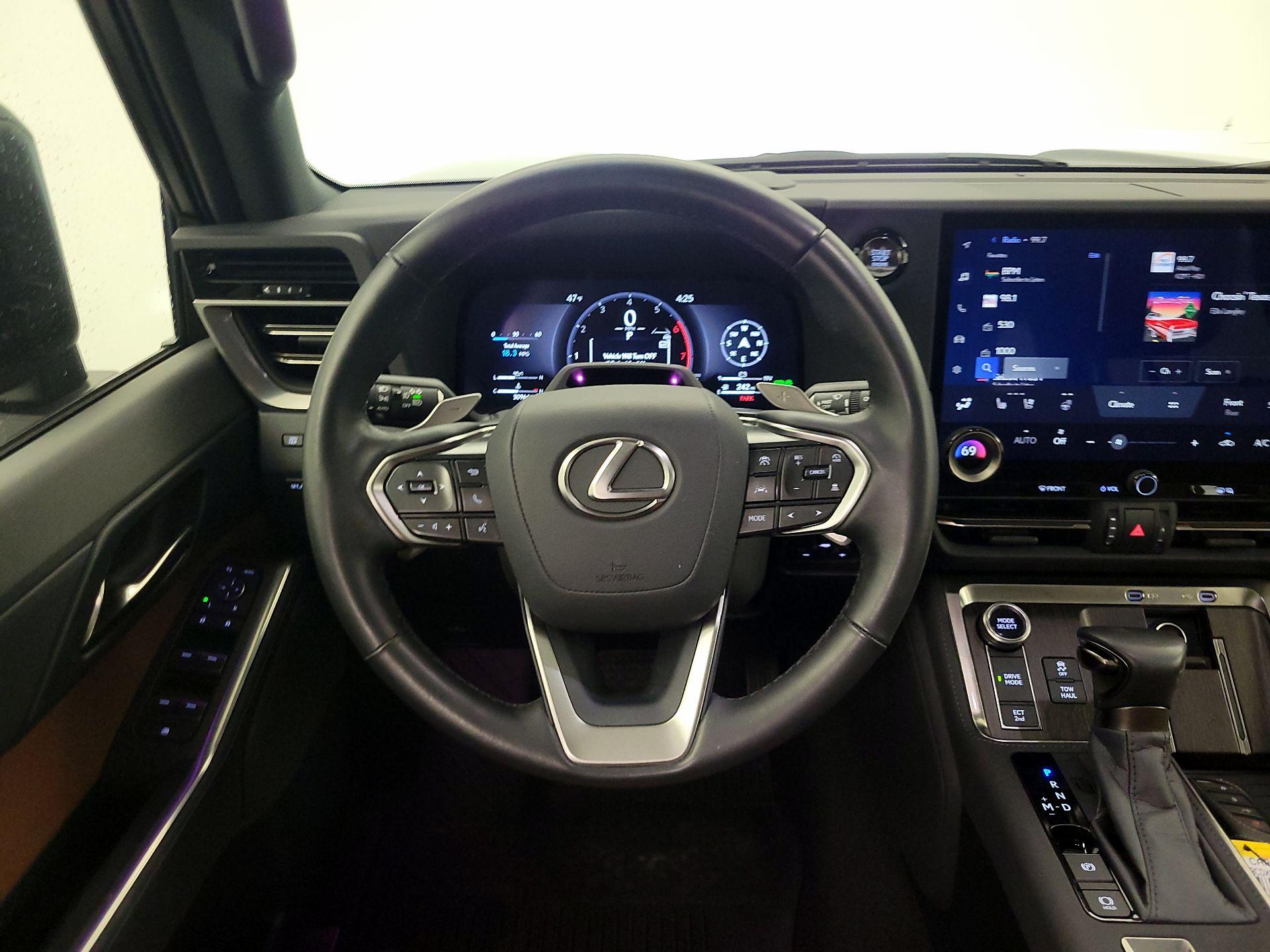 Thumbnail: 2025 Lexus GX - 10