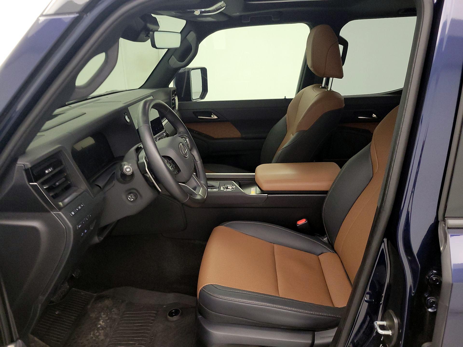 Thumbnail: 2025 Lexus GX - 11