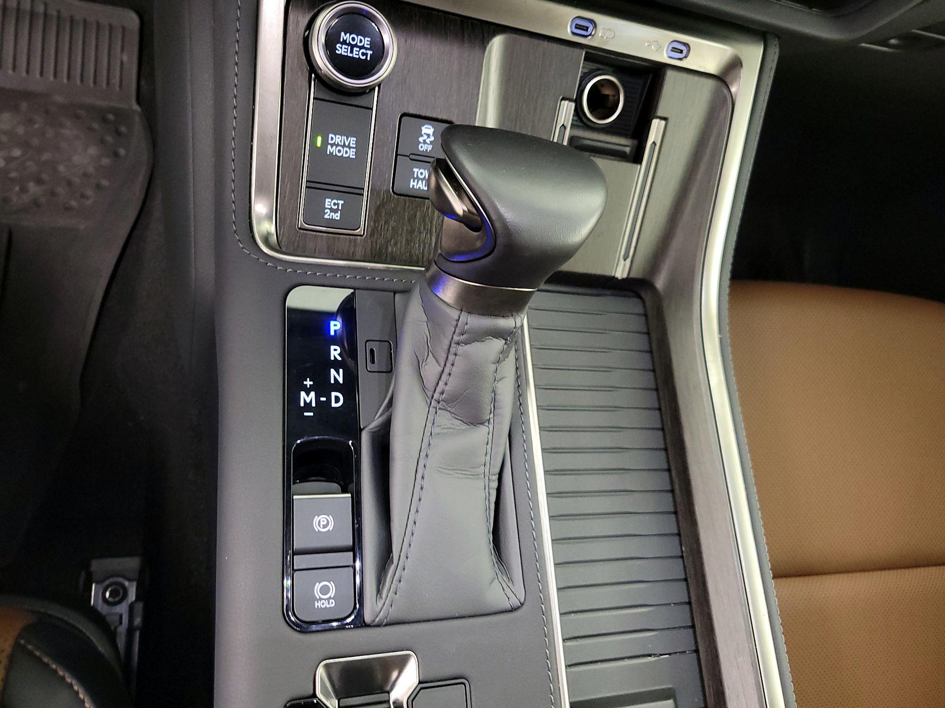 Thumbnail: 2025 Lexus GX - 17