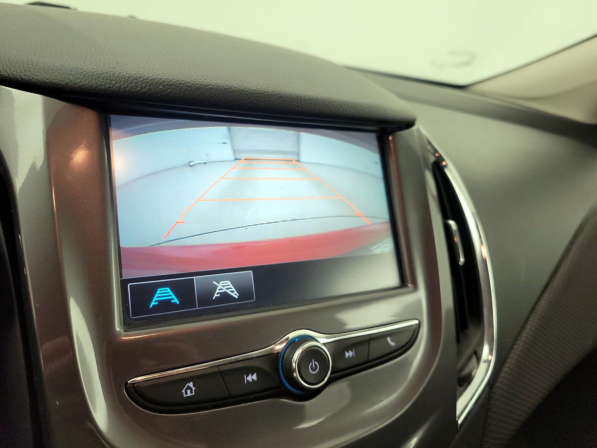 Thumbnail: 2017 Chevrolet Cruze - 14