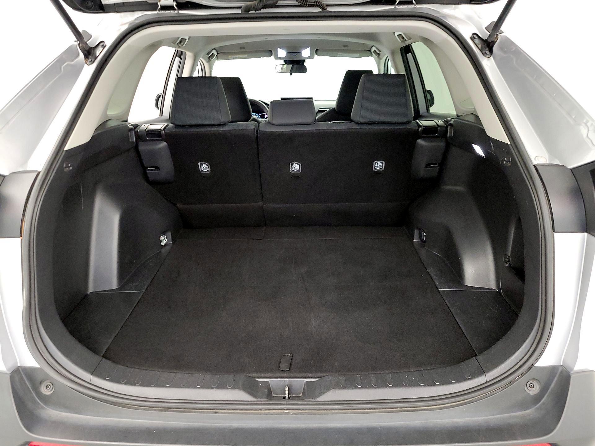 Thumbnail: 2024 Toyota RAV4 - 20