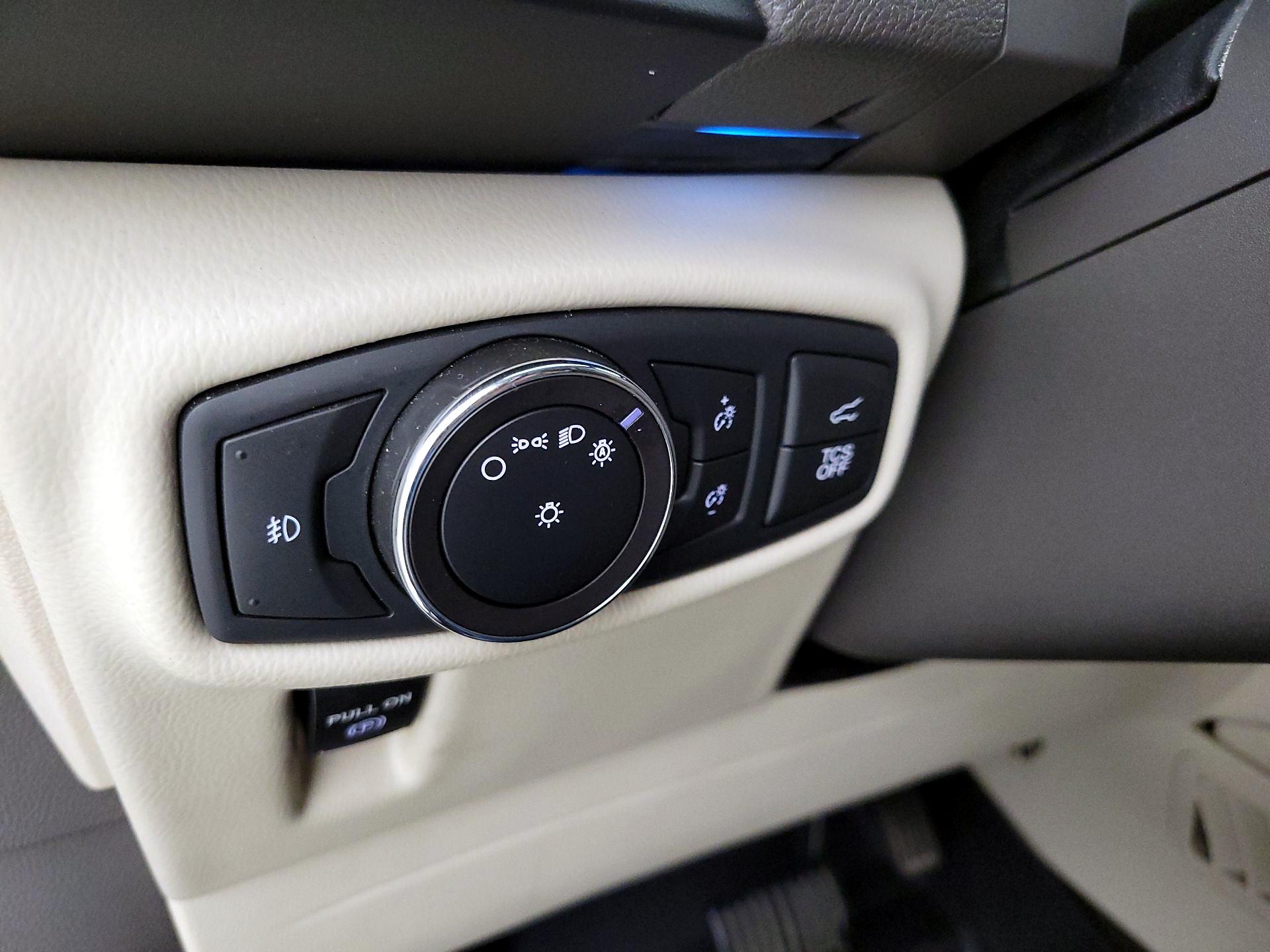 Thumbnail: 2019 Lincoln Nautilus - 13
