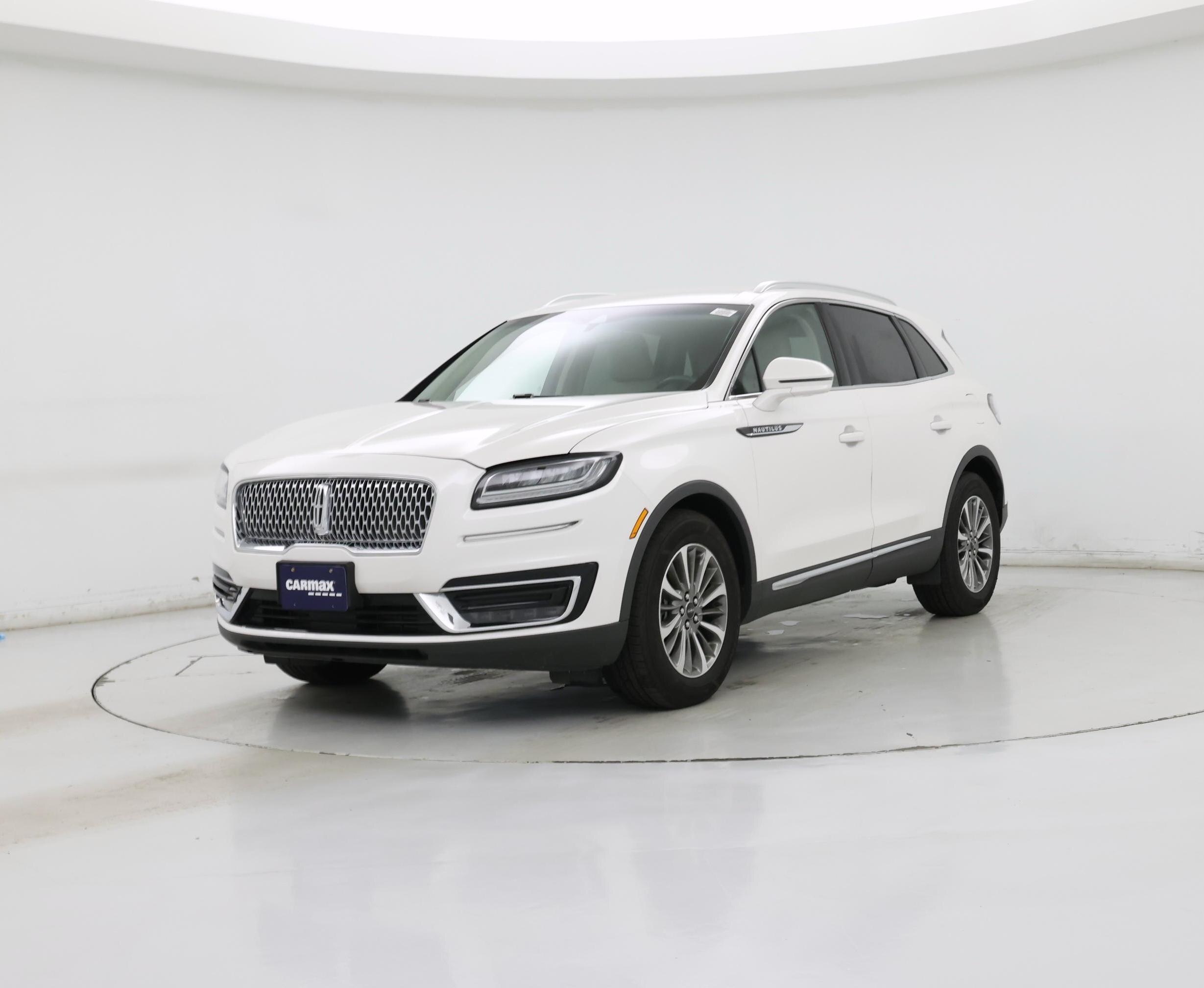 Thumbnail: 2019 Lincoln Nautilus - 4