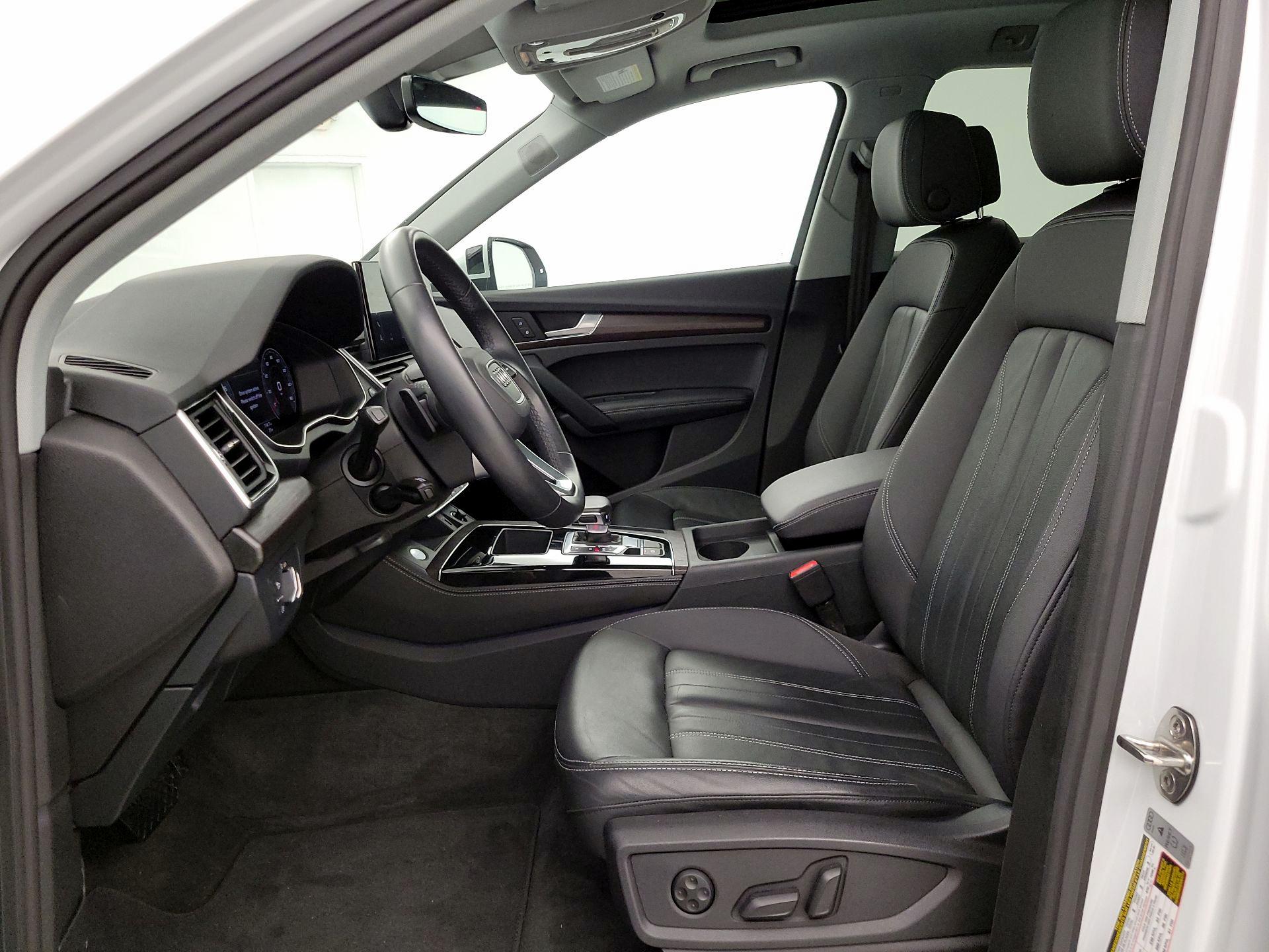 Thumbnail: 2023 Audi Q5 - 11