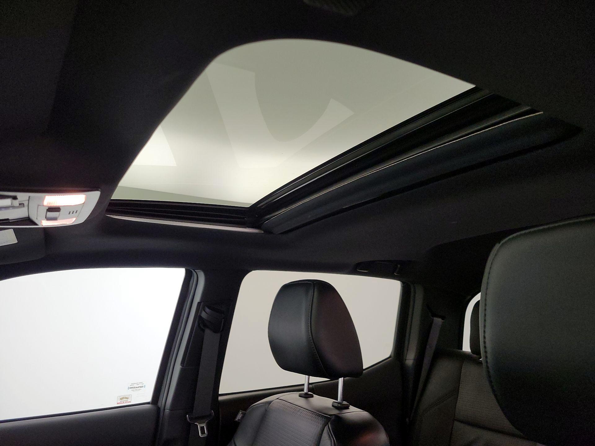 Thumbnail: 2021 Toyota Tacoma - 20