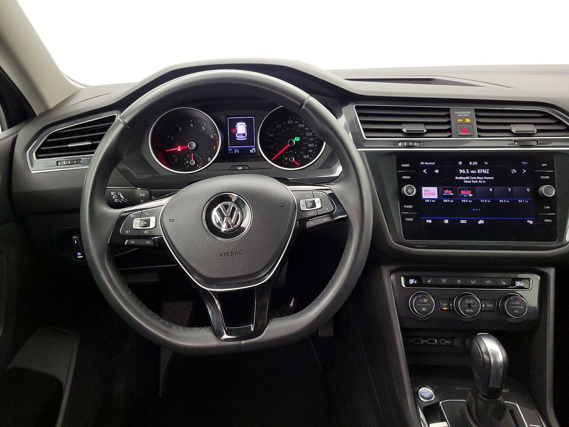 Thumbnail: 2020 Volkswagen Tiguan - 10
