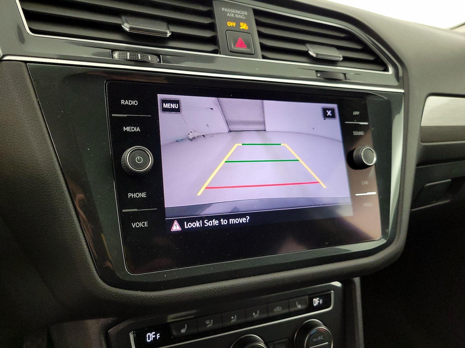 2020 Volkswagen Tiguan SE - Photo 15