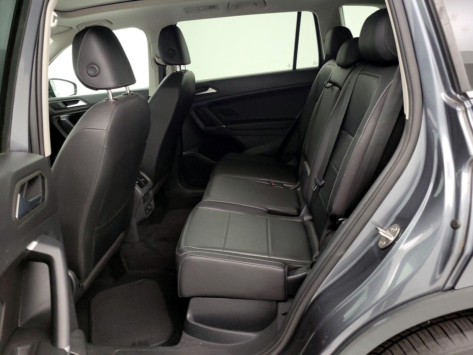 2020 Volkswagen Tiguan SE - Photo 20