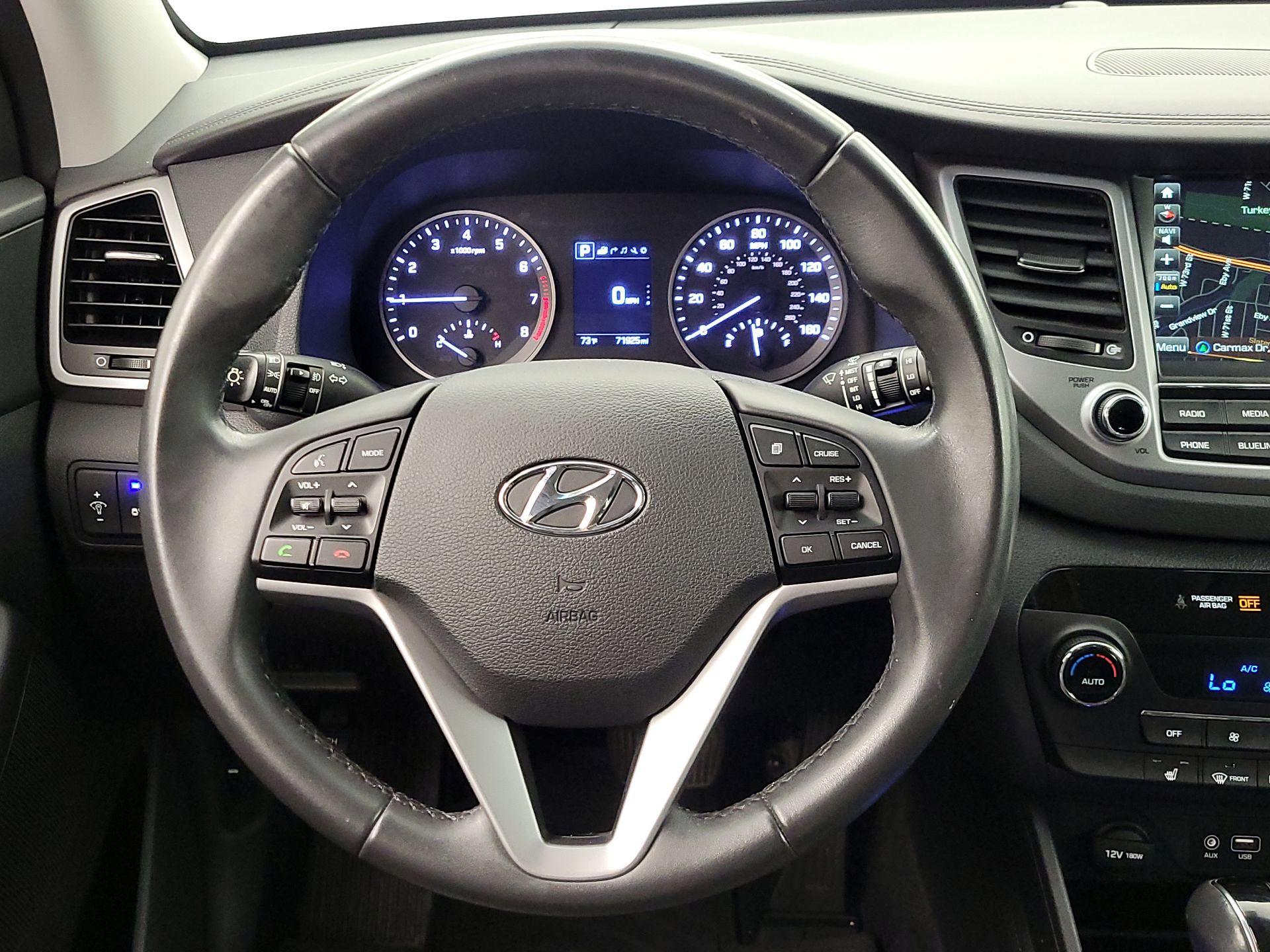 Thumbnail: 2017 Hyundai Tucson - 10