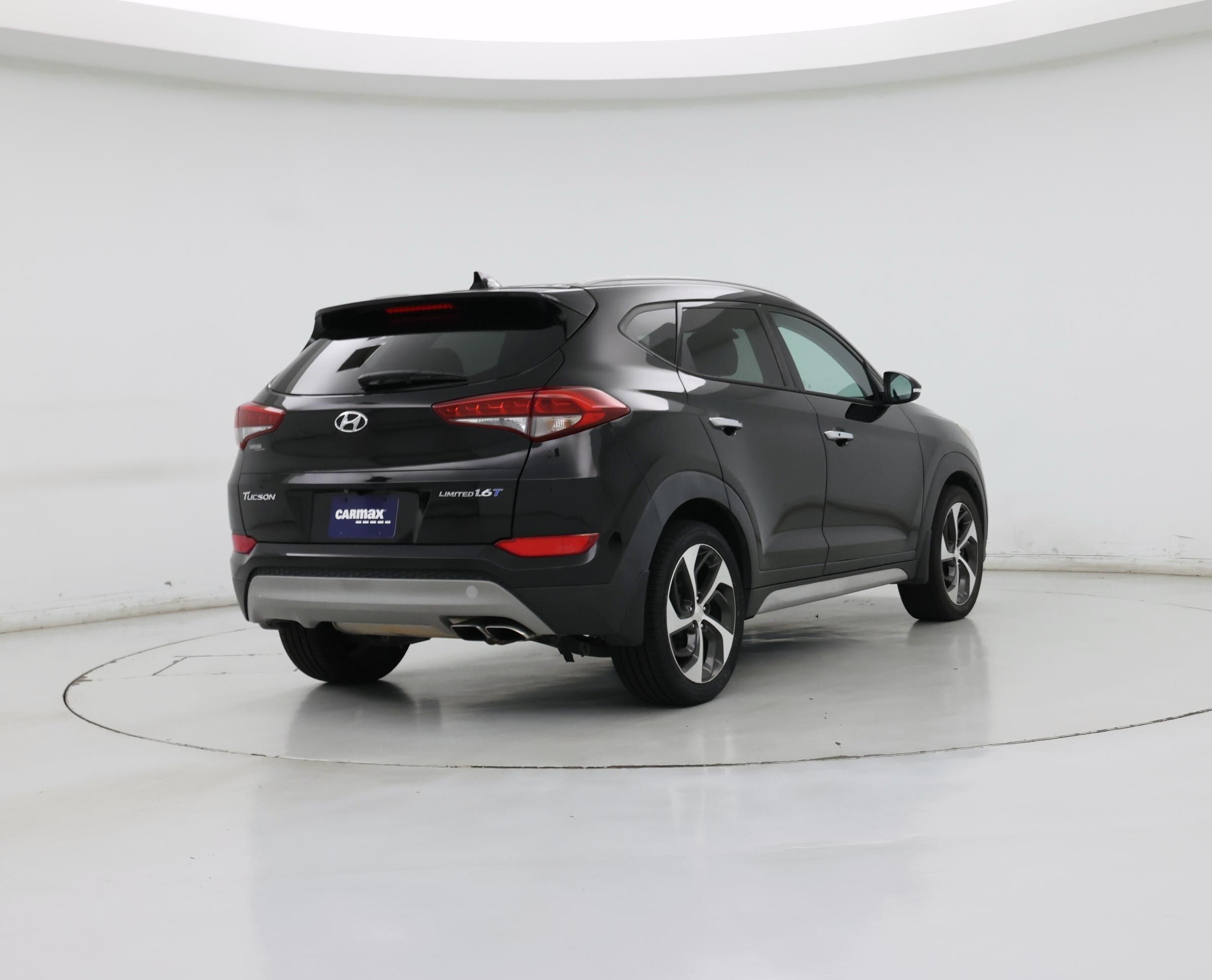 Thumbnail: 2017 Hyundai Tucson - 8