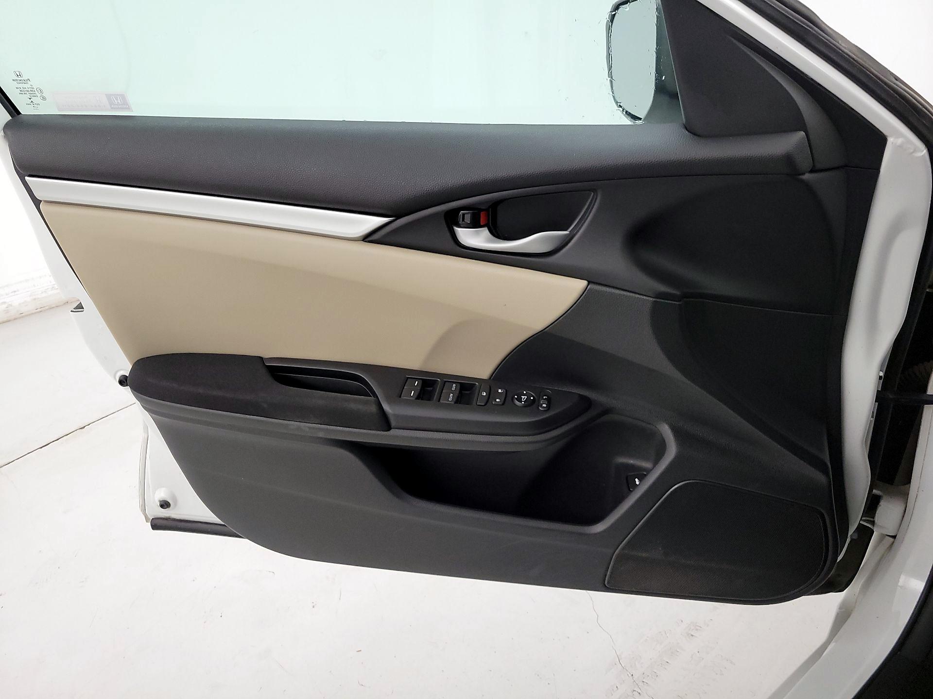 Thumbnail: 2019 Honda Civic - 13