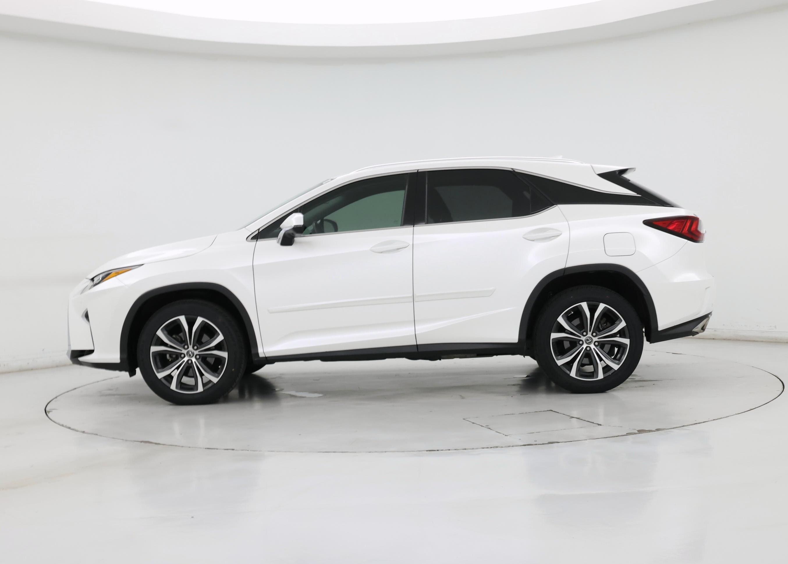 Thumbnail: 2019 Lexus RX - 3