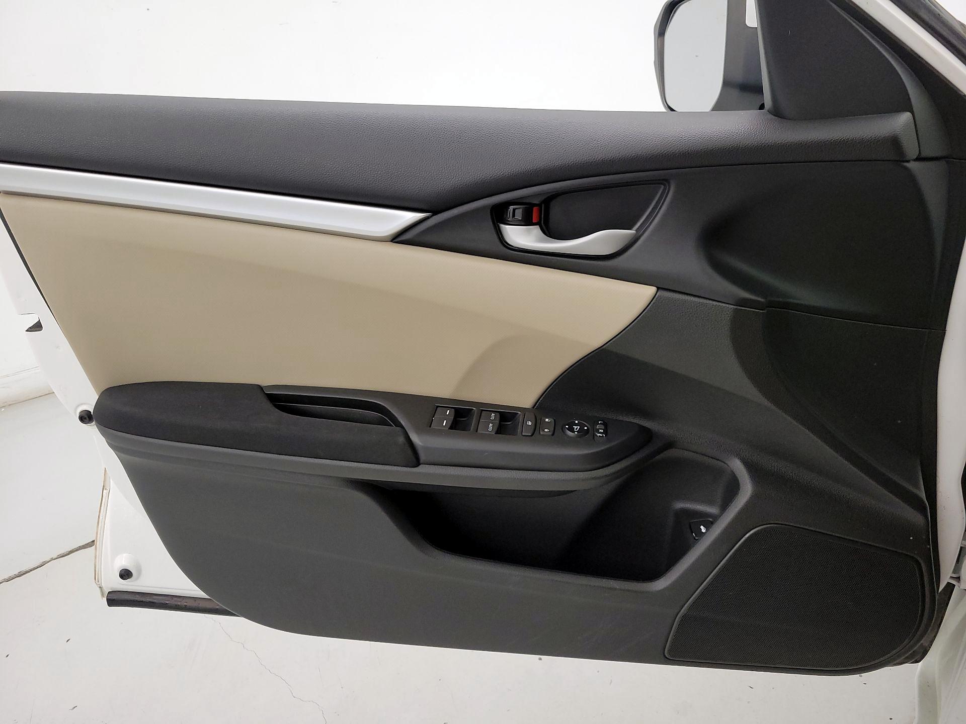 Thumbnail: 2018 Honda Civic - 12