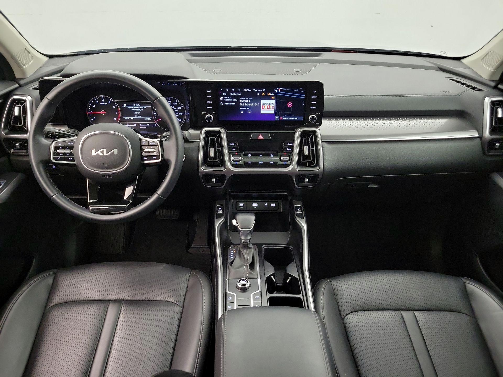 Thumbnail: 2023 Kia Sorento - 9