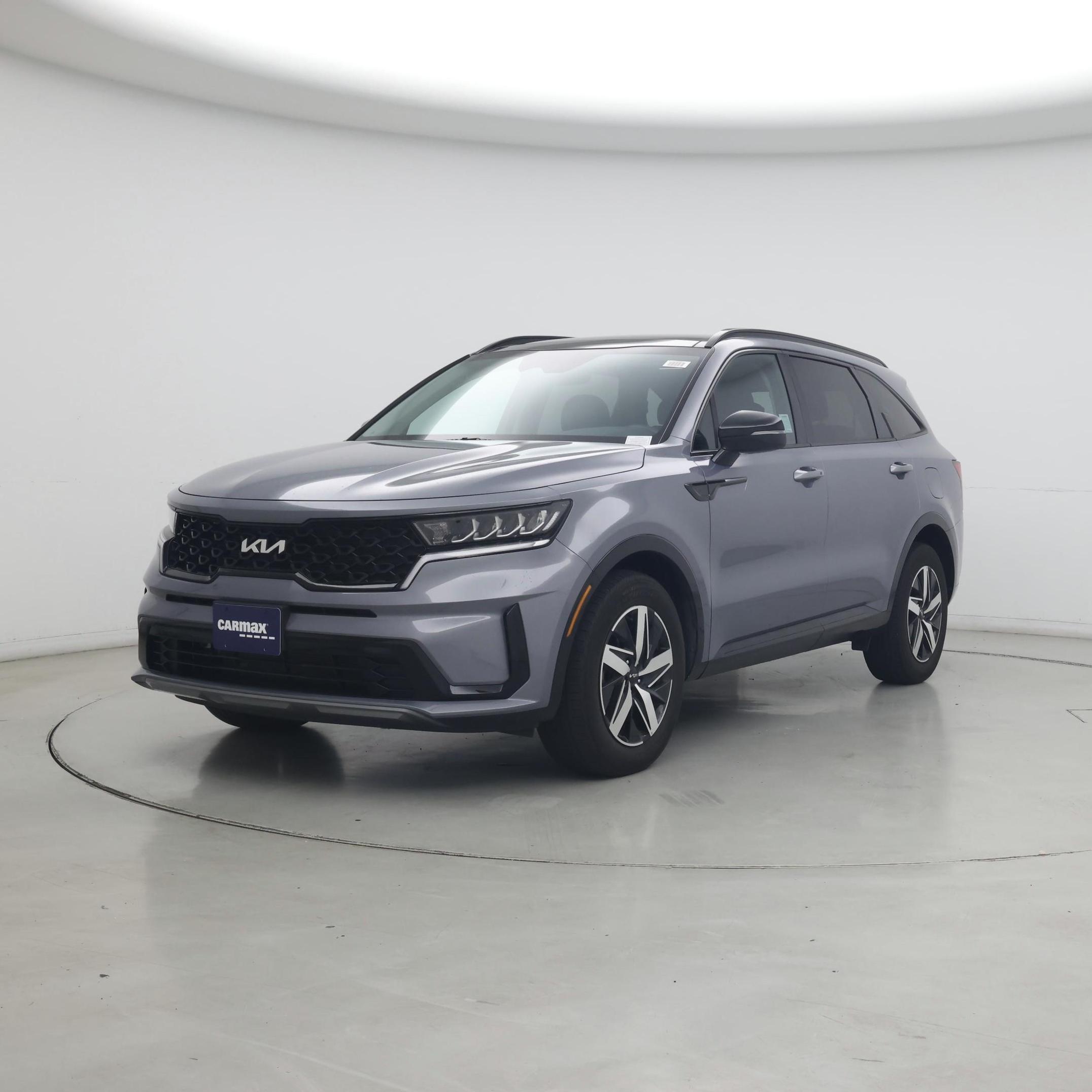 Thumbnail: 2023 Kia Sorento - 4