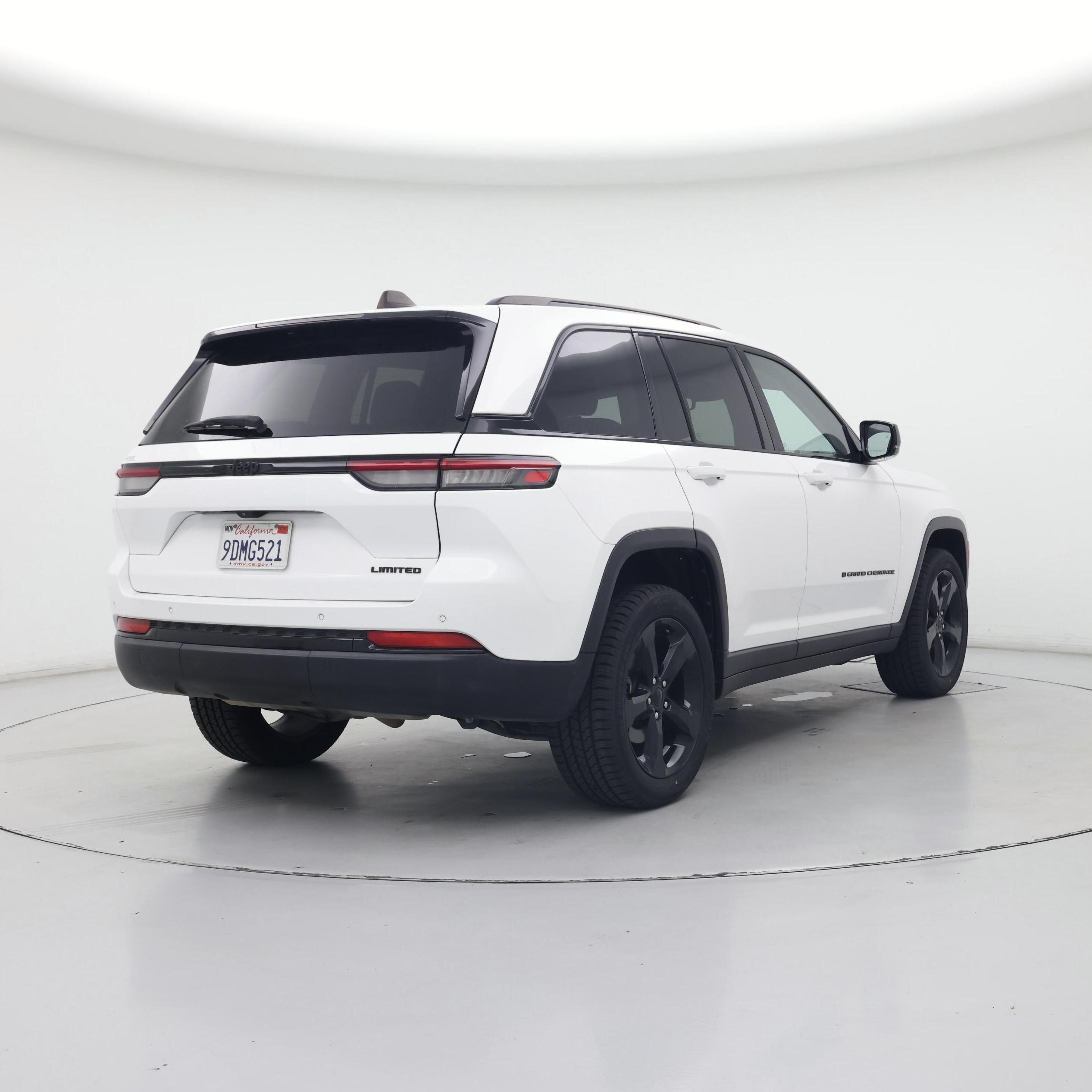 Thumbnail: 2023 Jeep Grand Cherokee - 8