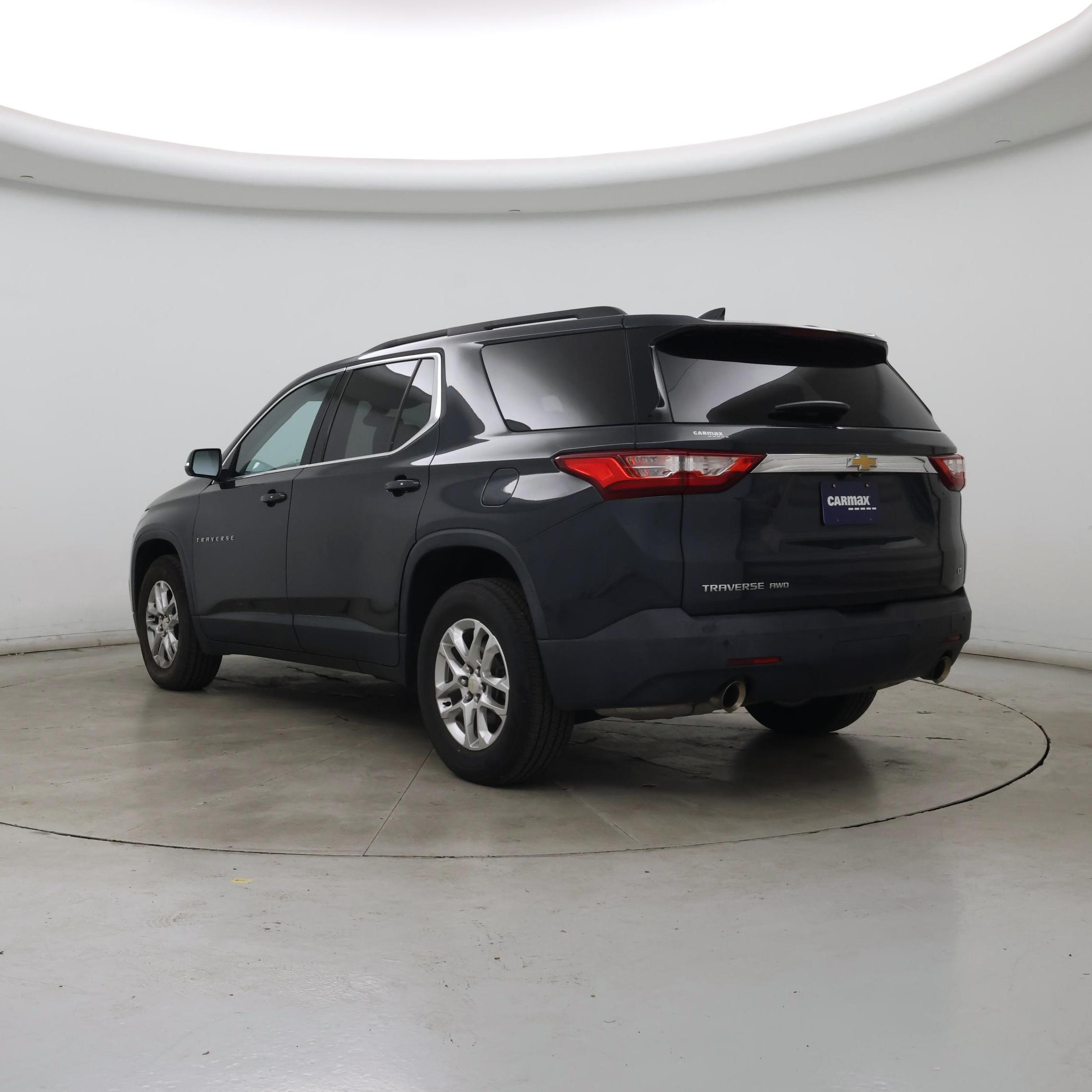 Thumbnail: 2021 Chevrolet Traverse - 2