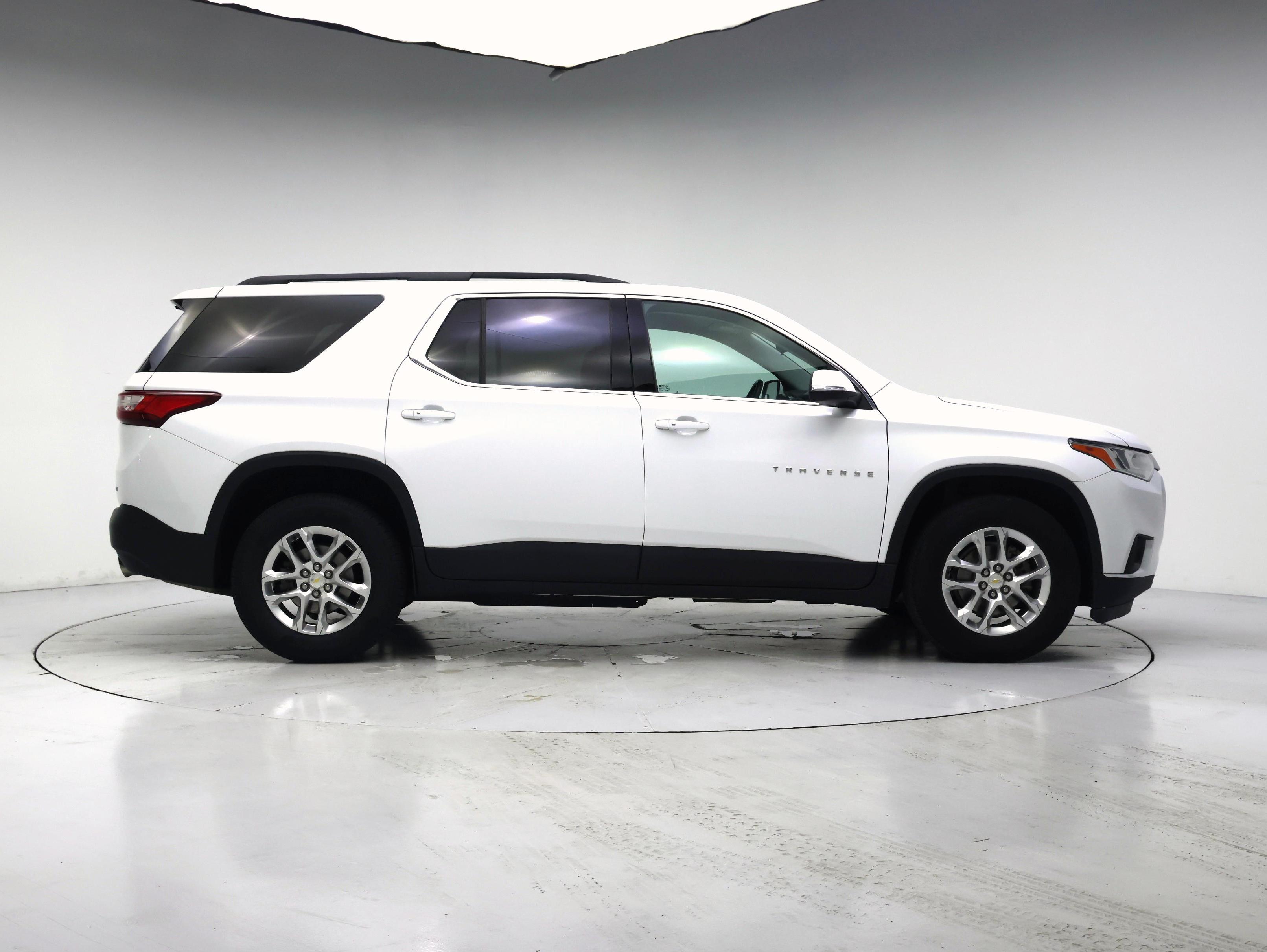 Thumbnail: 2021 Chevrolet Traverse - 7