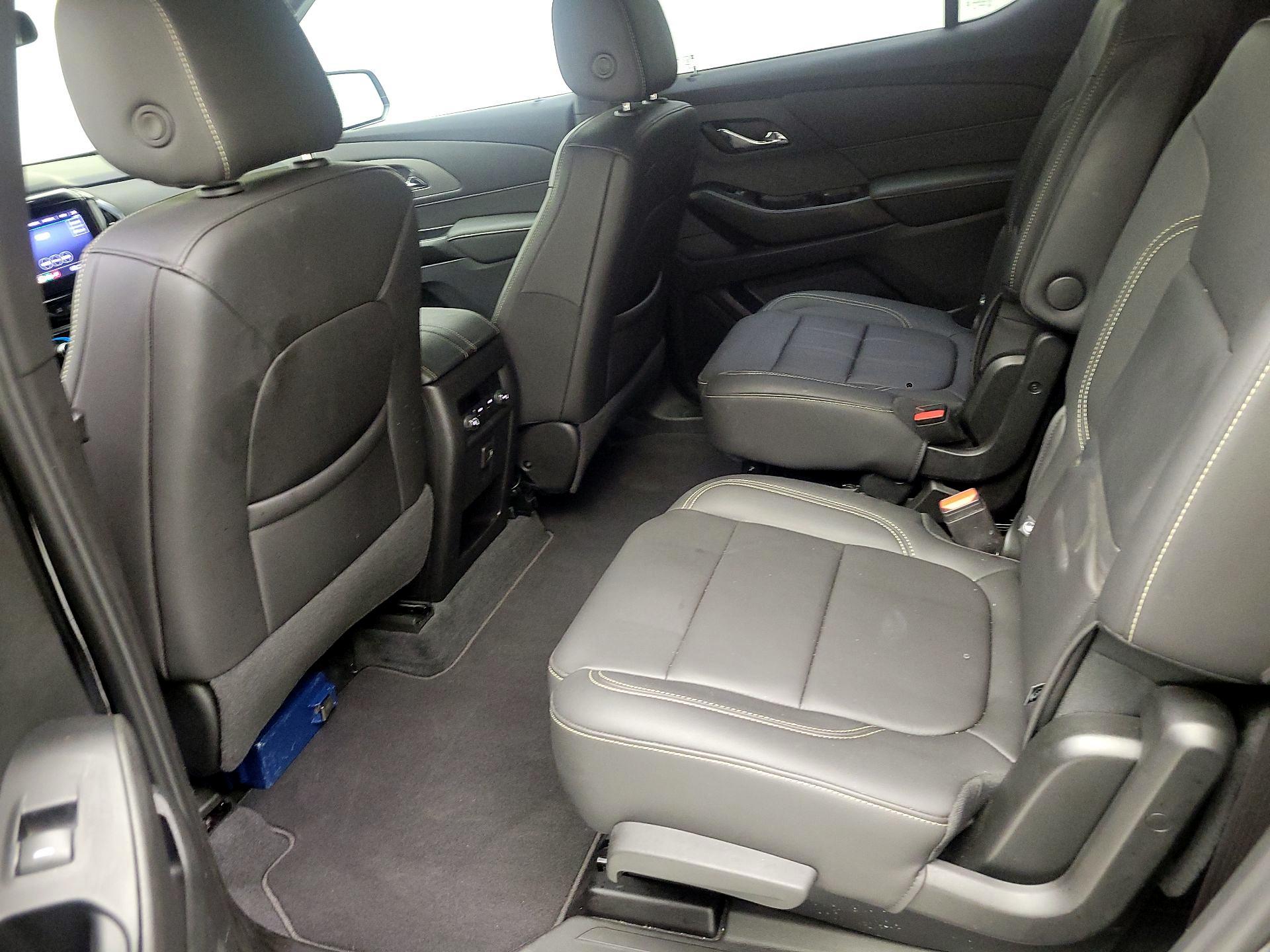 Thumbnail: 2023 Chevrolet Traverse - 17