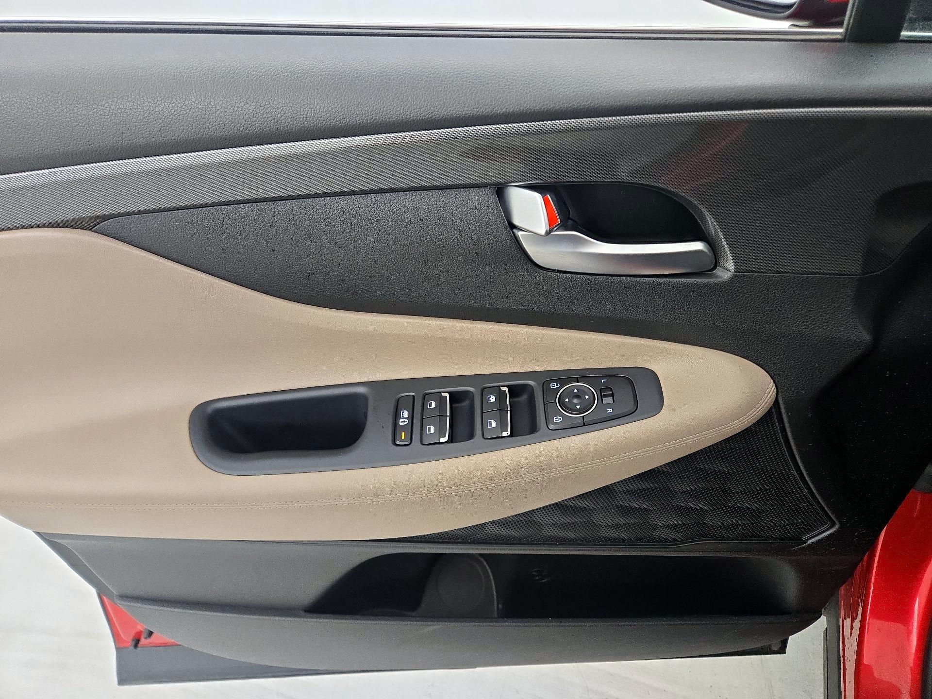 Thumbnail: 2023 Hyundai Santa Fe - 12