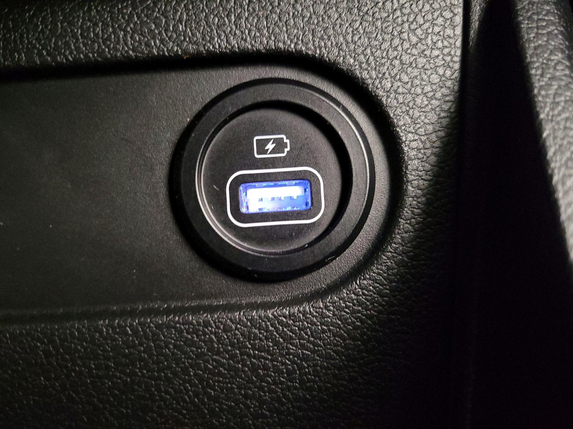 Thumbnail: 2023 Hyundai Santa Fe - 19