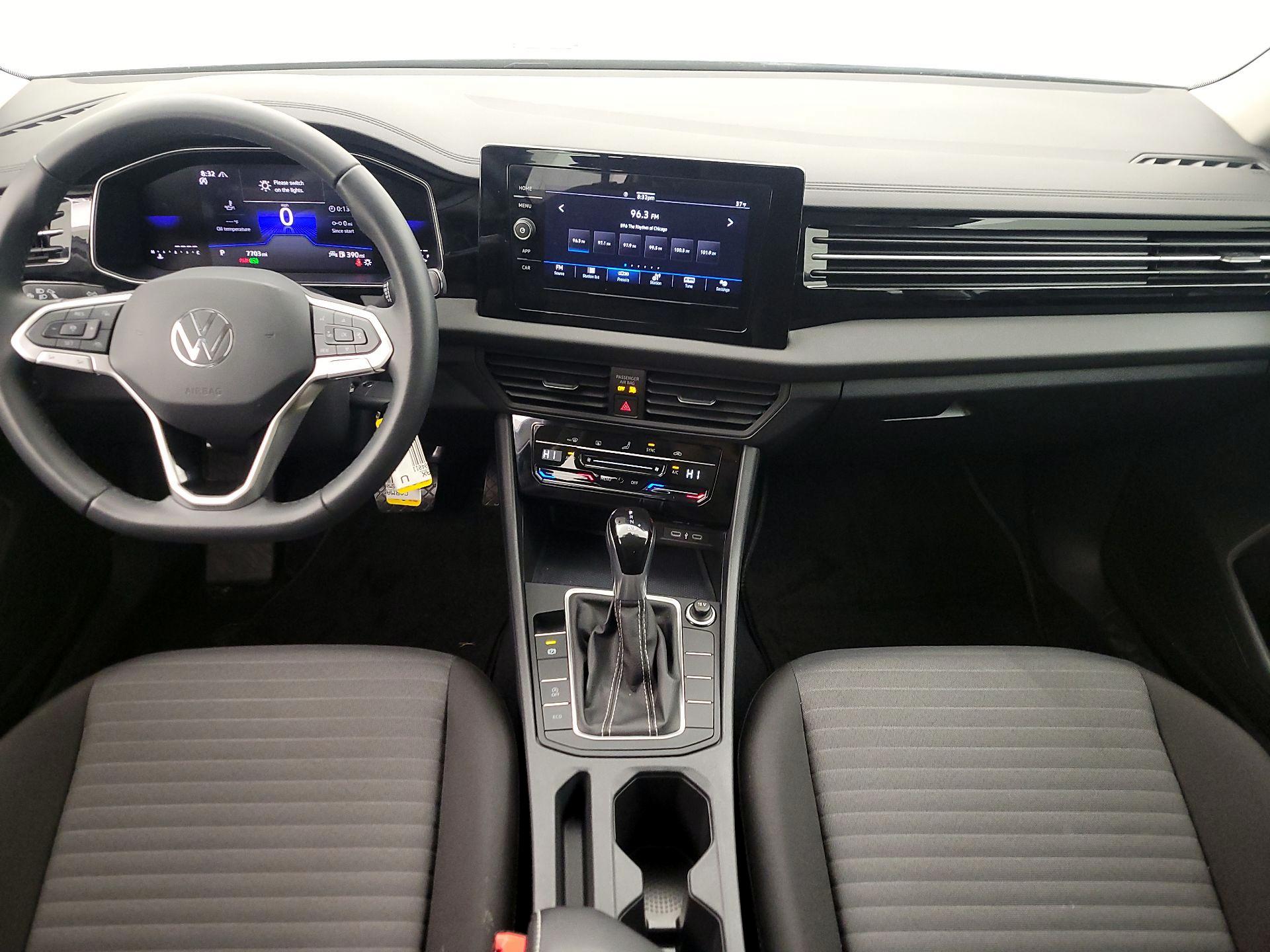 Thumbnail: 2025 Volkswagen Jetta - 9