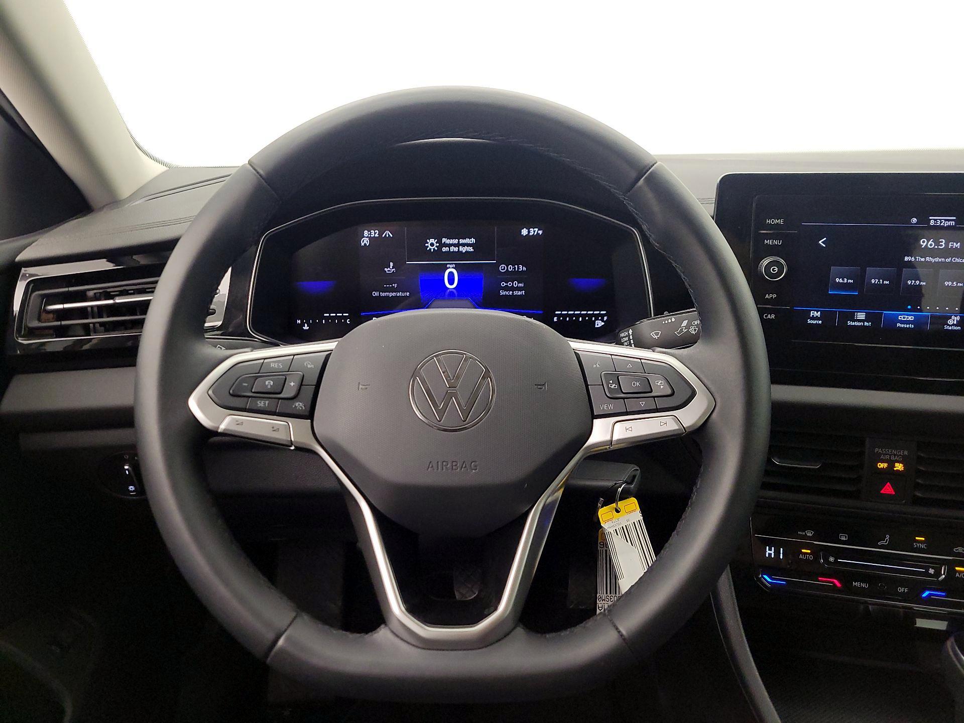 Thumbnail: 2025 Volkswagen Jetta - 10