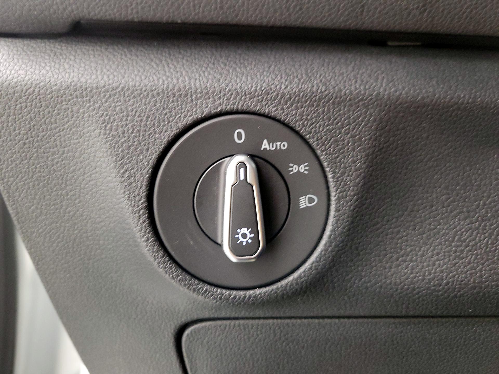 Thumbnail: 2025 Volkswagen Jetta - 13