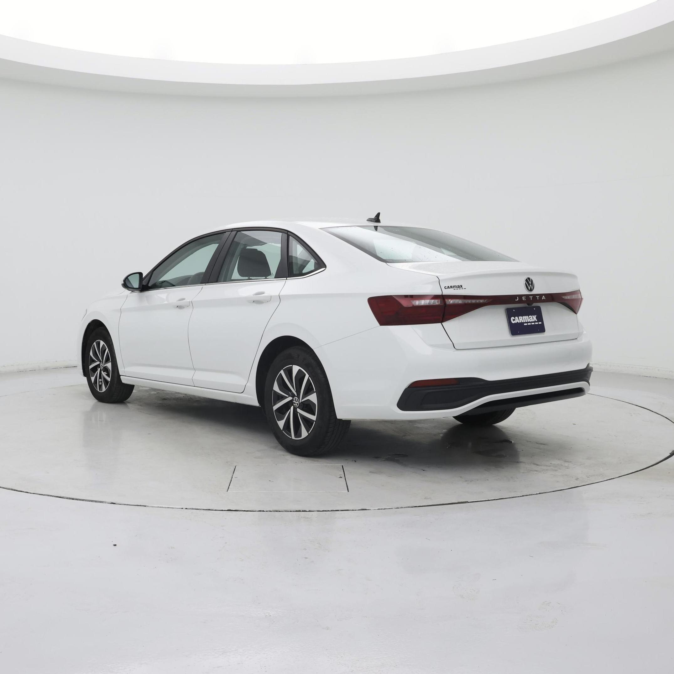 Thumbnail: 2025 Volkswagen Jetta - 2