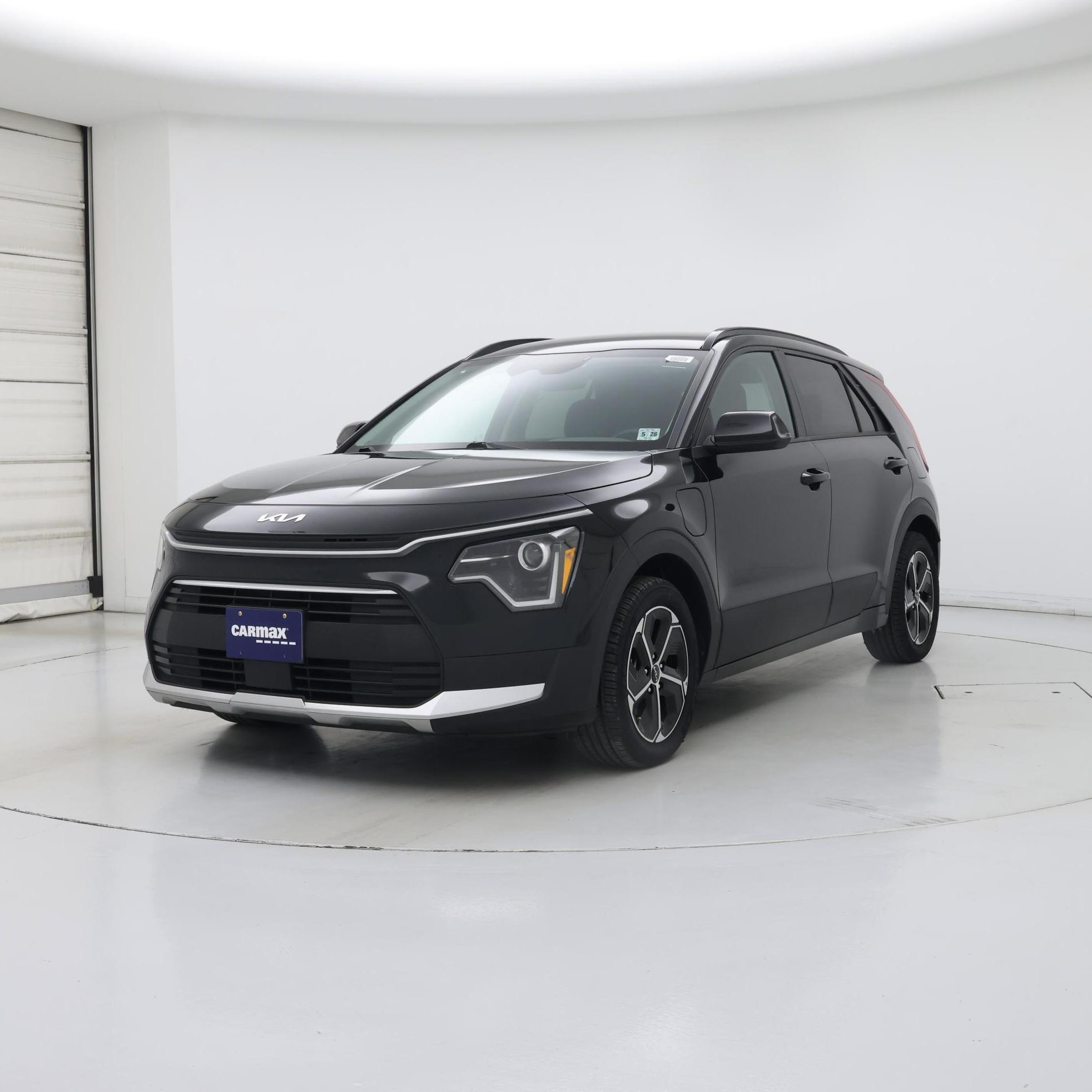 Thumbnail: 2023 Kia Niro - 4