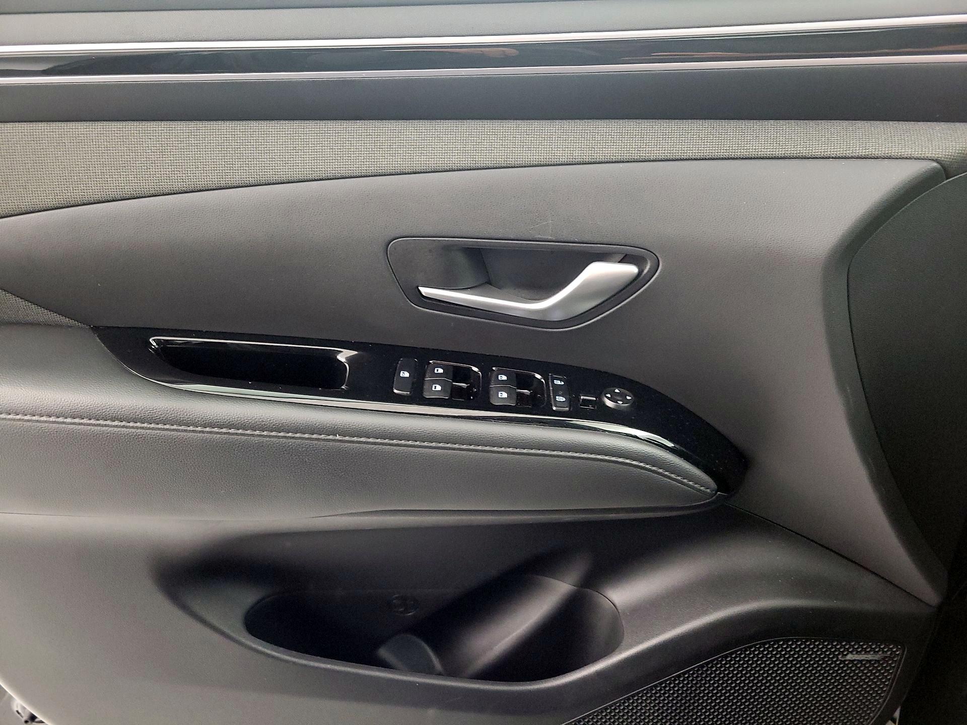 Thumbnail: 2023 Hyundai Santa Cruz - 12