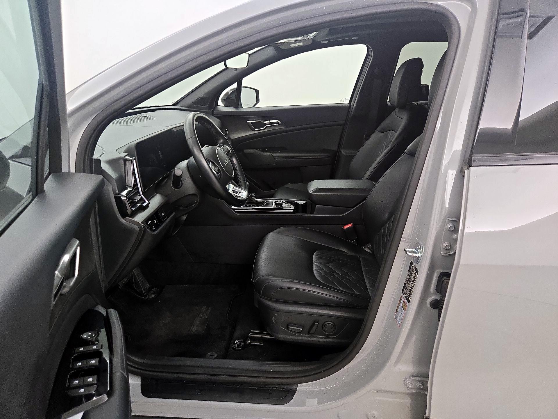 Thumbnail: 2023 Kia Sportage - 11