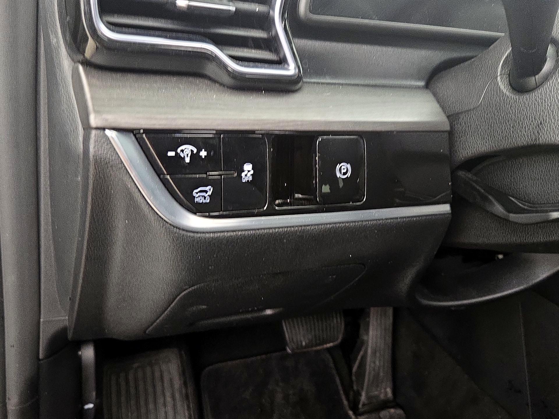 Thumbnail: 2023 Kia Sportage - 13