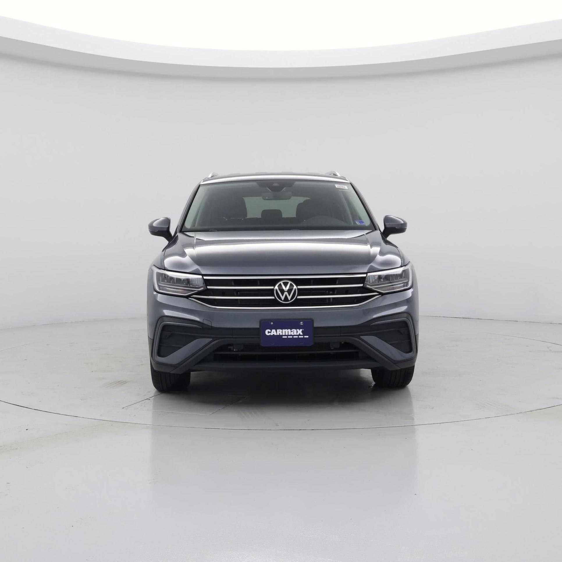 Thumbnail: 2023 Volkswagen Tiguan - 5