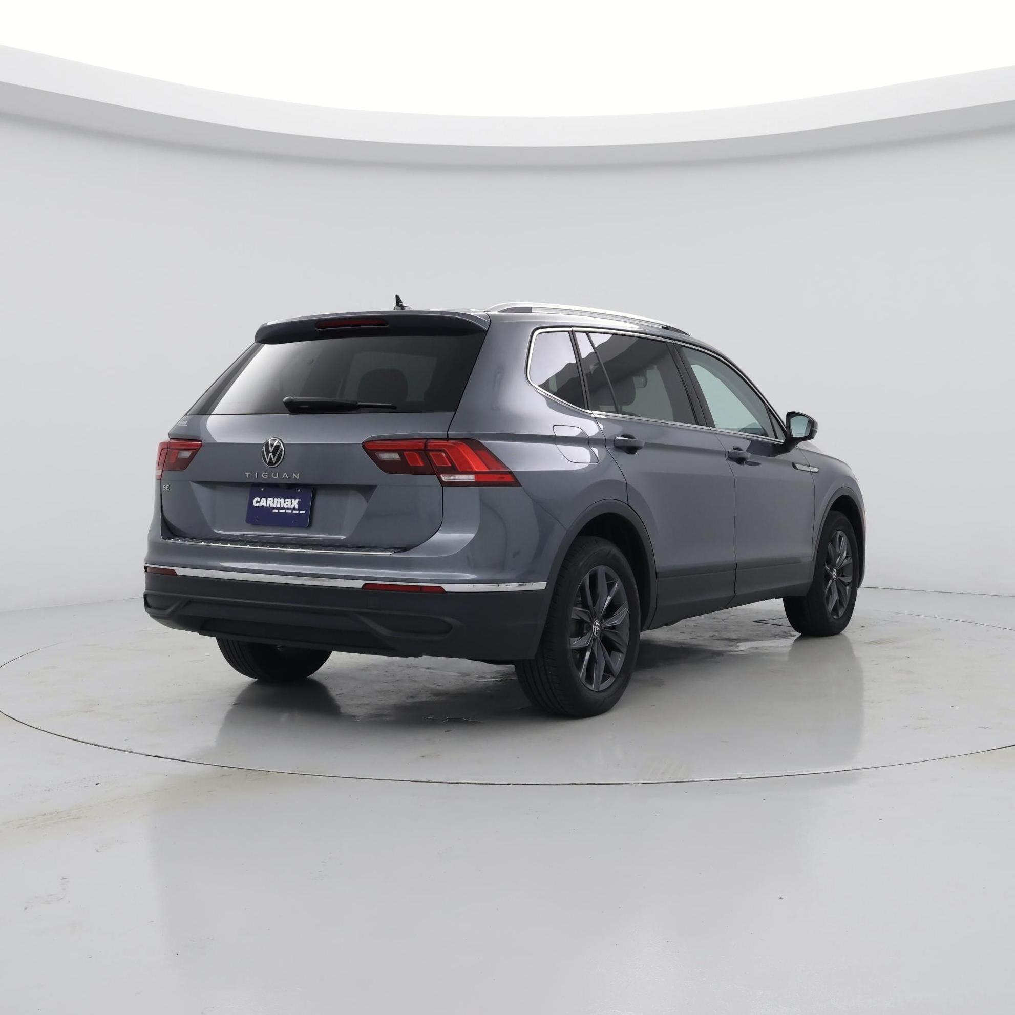 Thumbnail: 2023 Volkswagen Tiguan - 8