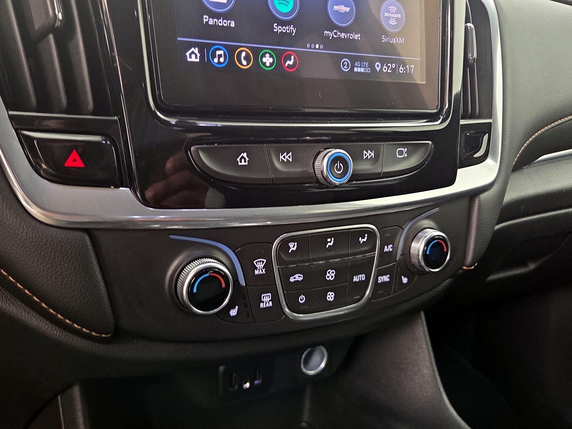 Thumbnail: 2021 Chevrolet Traverse - 16